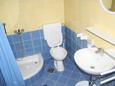 Koupelna Mandre, Koupelna v ubytování typu apartment, domácí mazlíčci povoleni a WiFi.