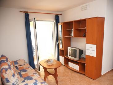 Living room Mandre, Living room in the apartment, air condition available, (pet friendly) and WiFi.