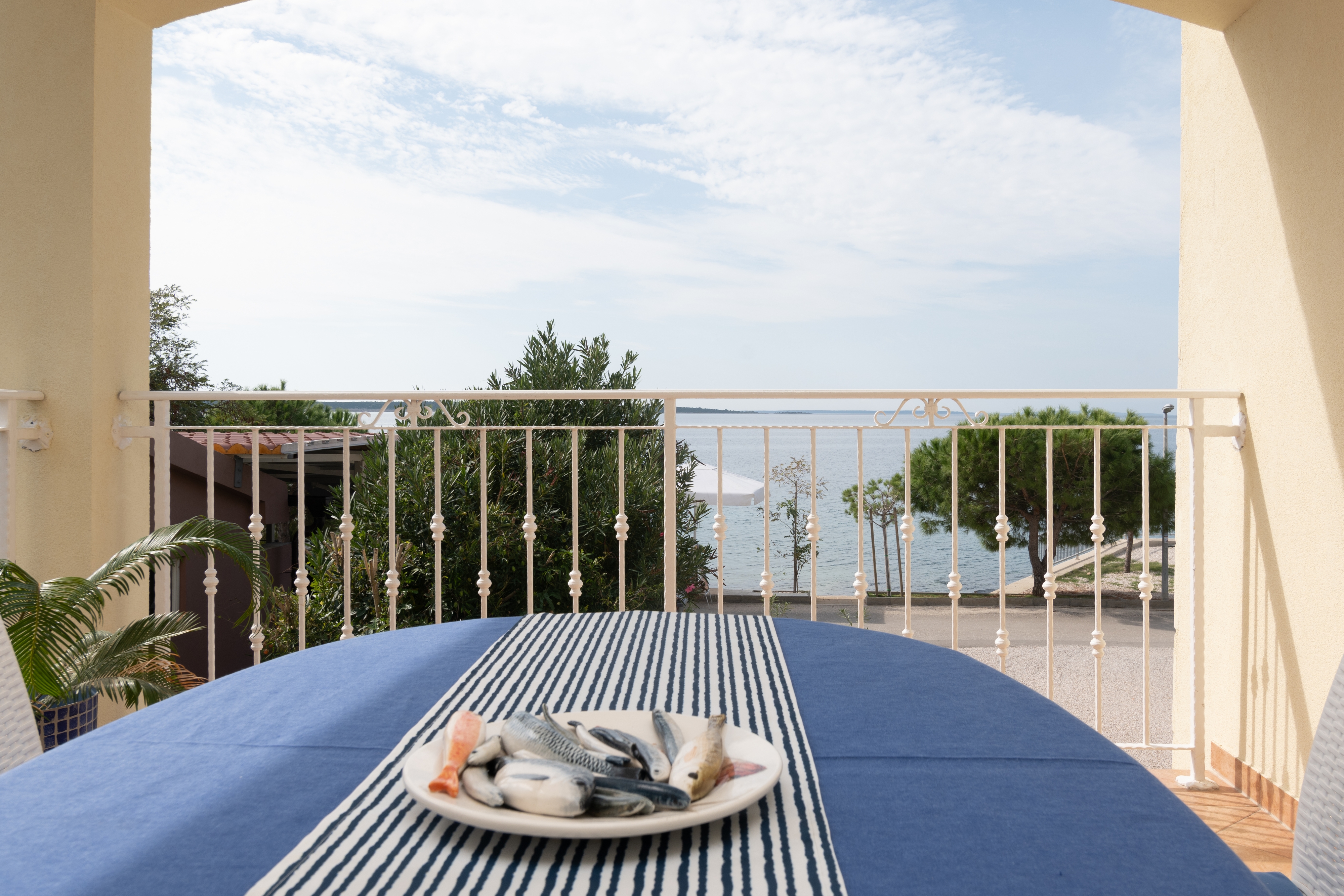 One bedroom apartment near beach Mandre, Pag (A-4092-c)