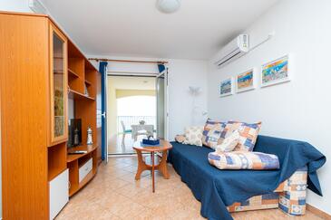 Living room Mandre, Living room in the apartment, air condition available, (pet friendly) and WiFi.