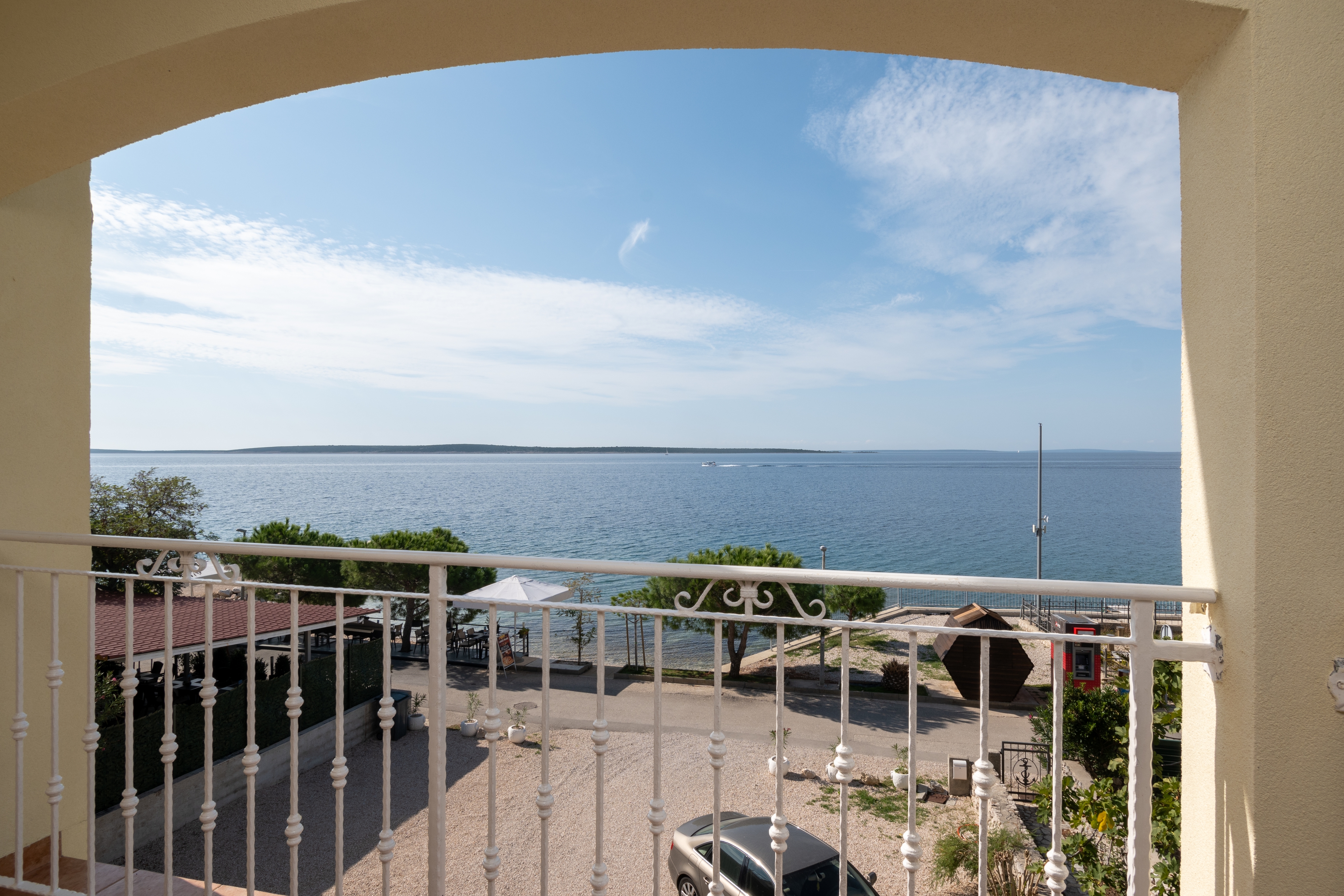 One bedroom apartment near beach Mandre, Pag  A-d