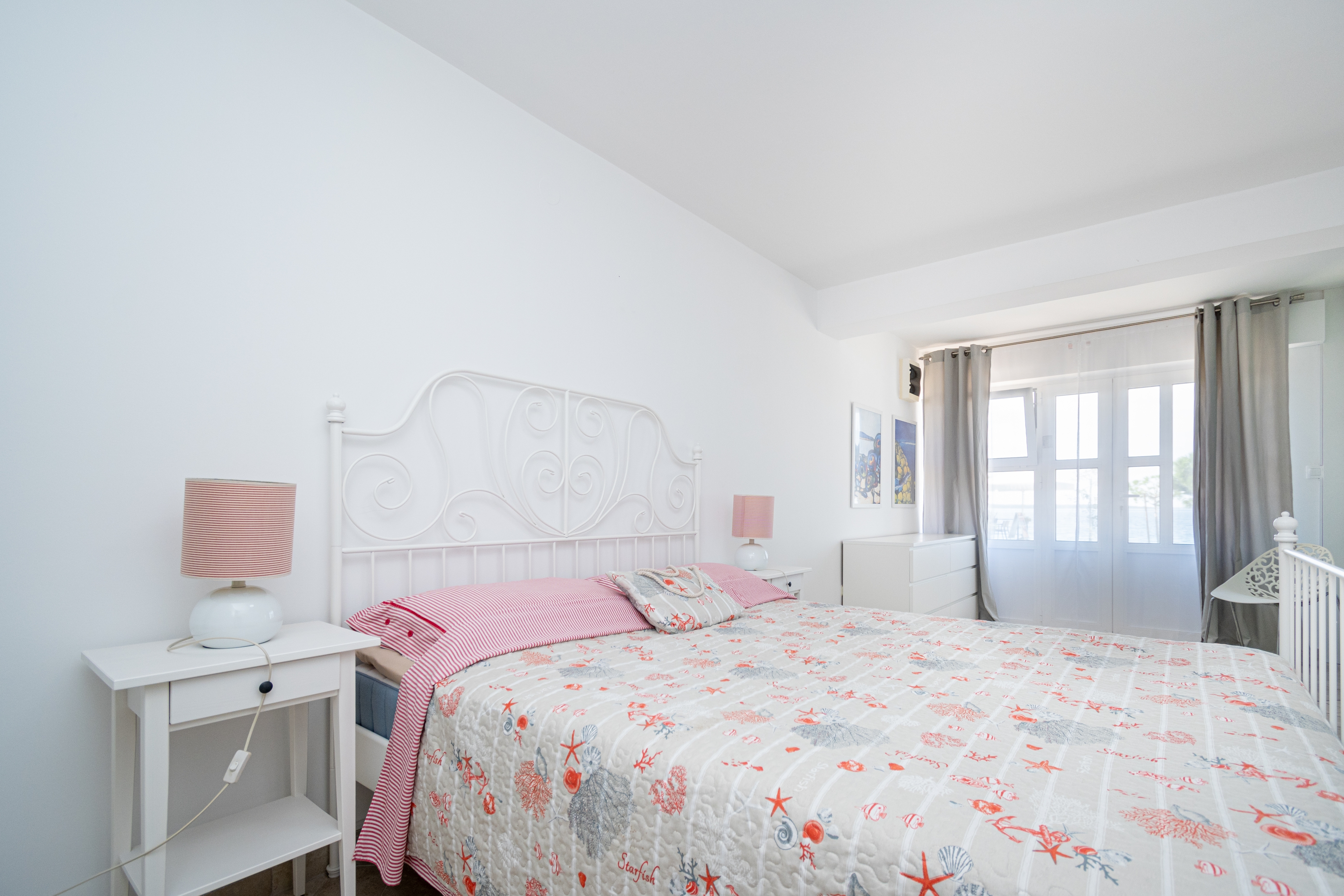 One bedroom apartment near beach Mandre, Pag  A-g
