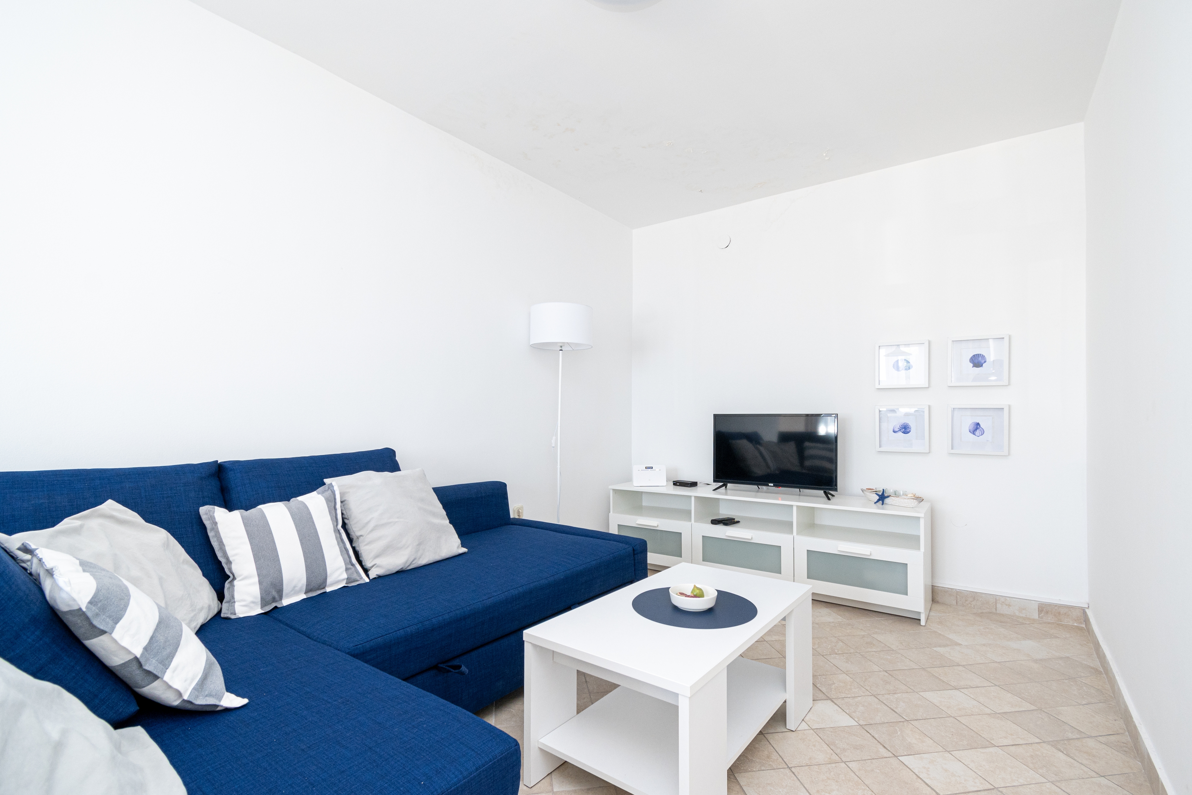 One bedroom apartment near beach Mandre, Pag (A-4092-g) One bedroom apartment near beach Mandre, Pag (A-4092-g)