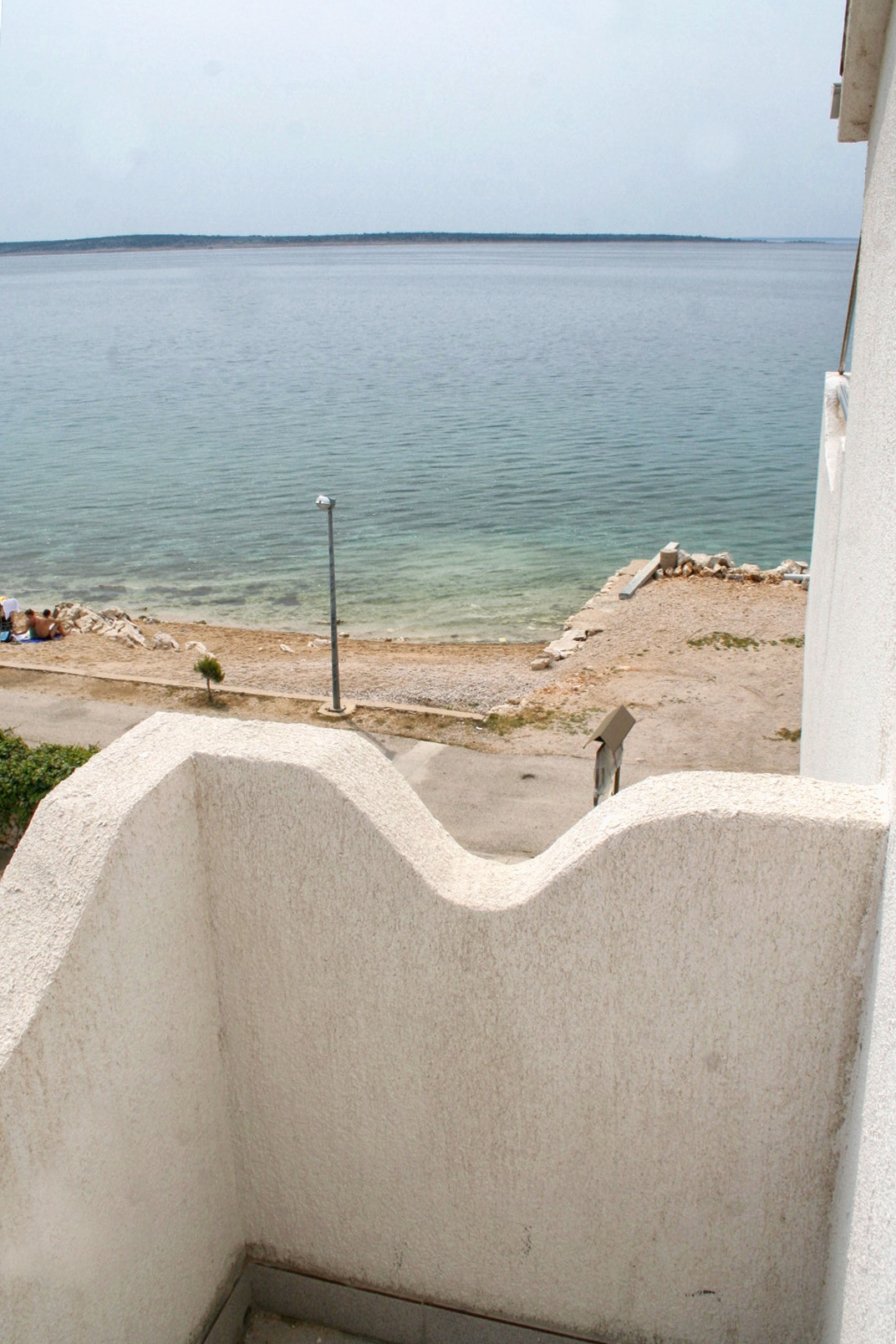 One bedroom apartment near beach Mandre, Pag  A-b