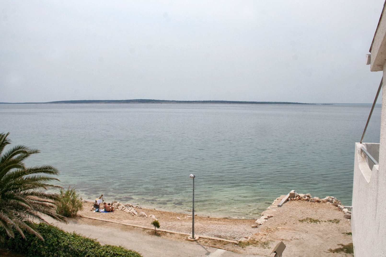 One bedroom apartment near beach Mandre, Pag  A-b