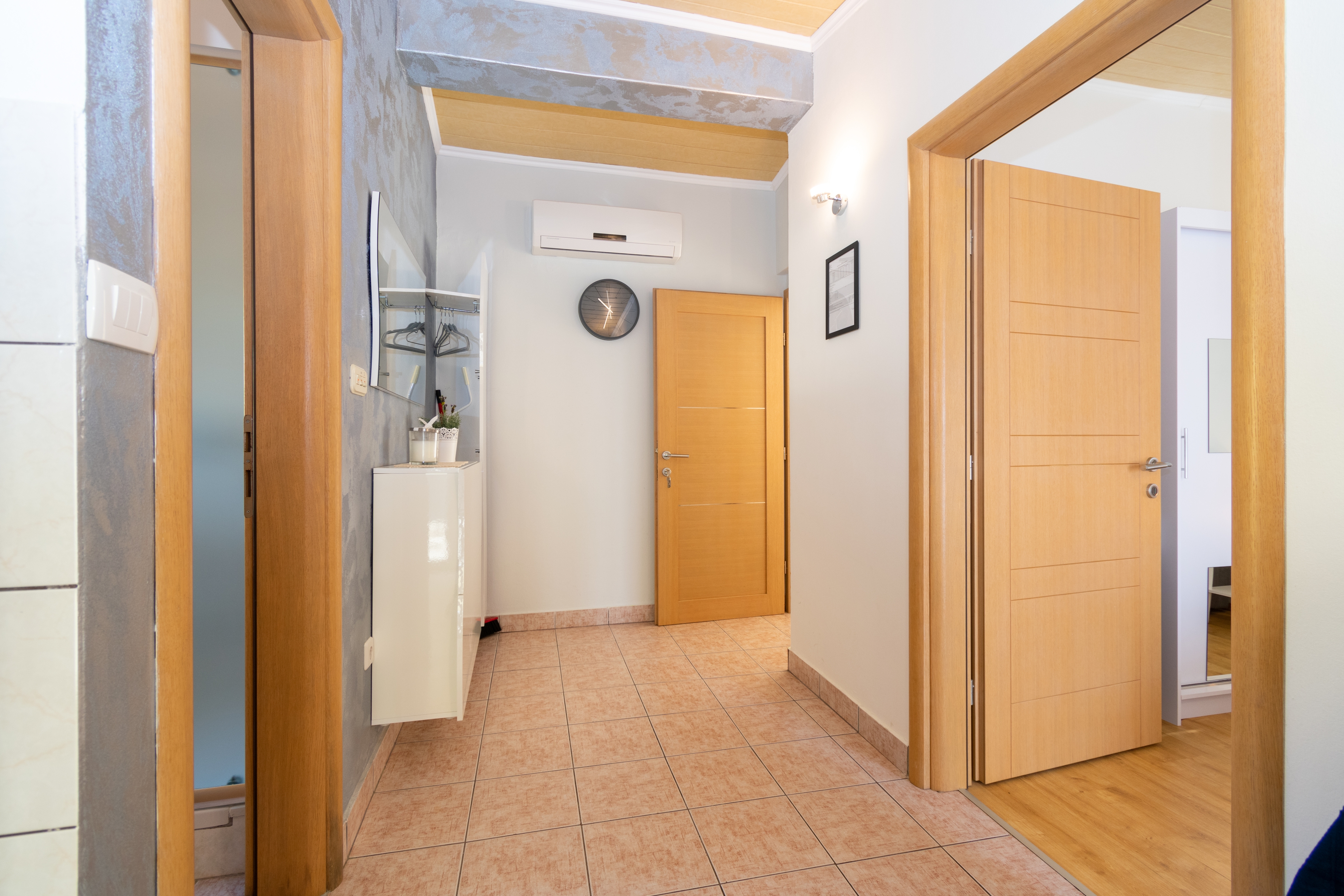 One bedroom apartment near beach Mandre, Pag  A-b