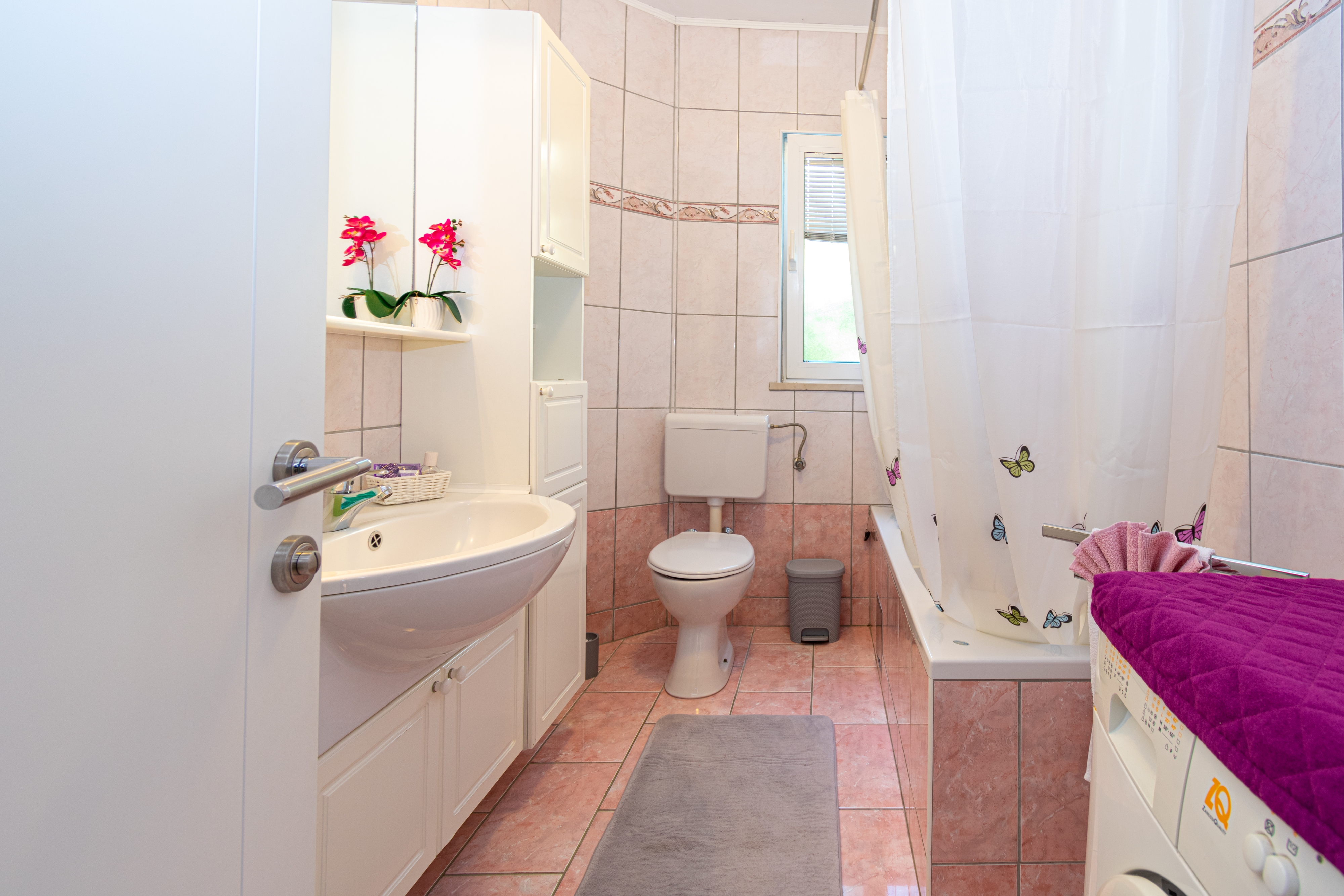 Two bedroom apartment near beach Mandre, Pag  A-d