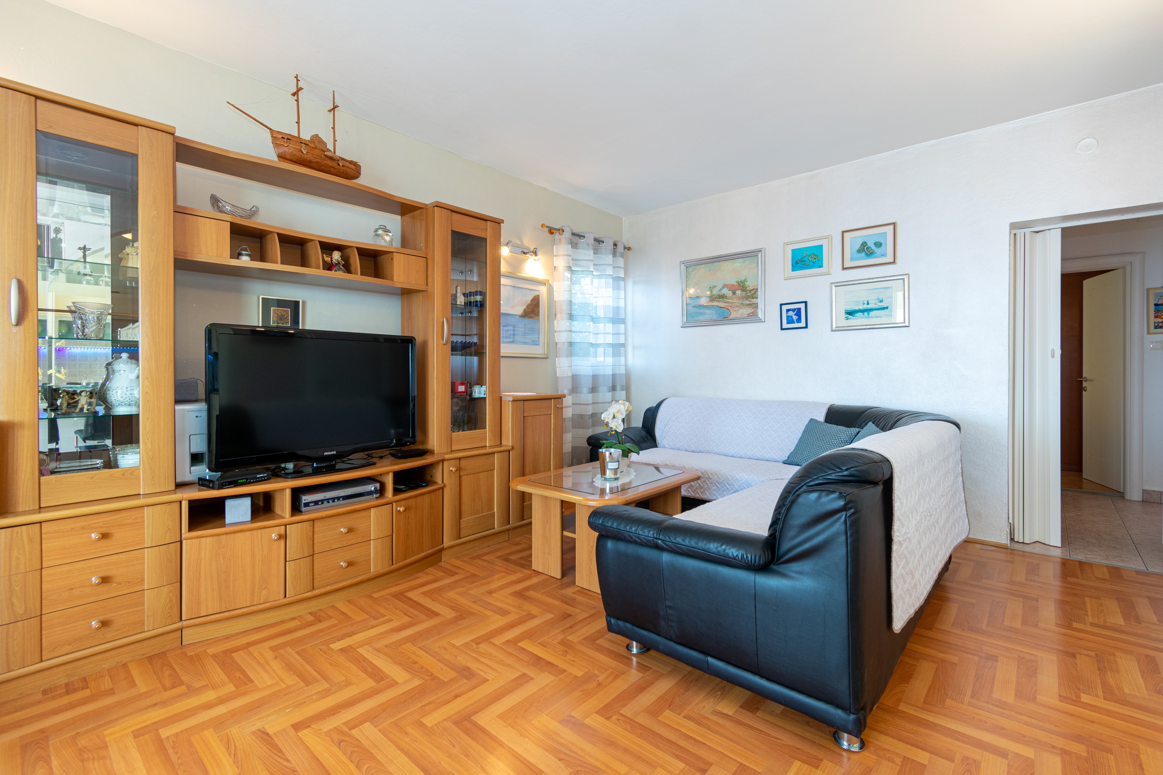 Two bedroom apartment near beach Mandre, Pag (A-4093-d) Two bedroom apartment near beach Mandre, Pag (A-4093-d)