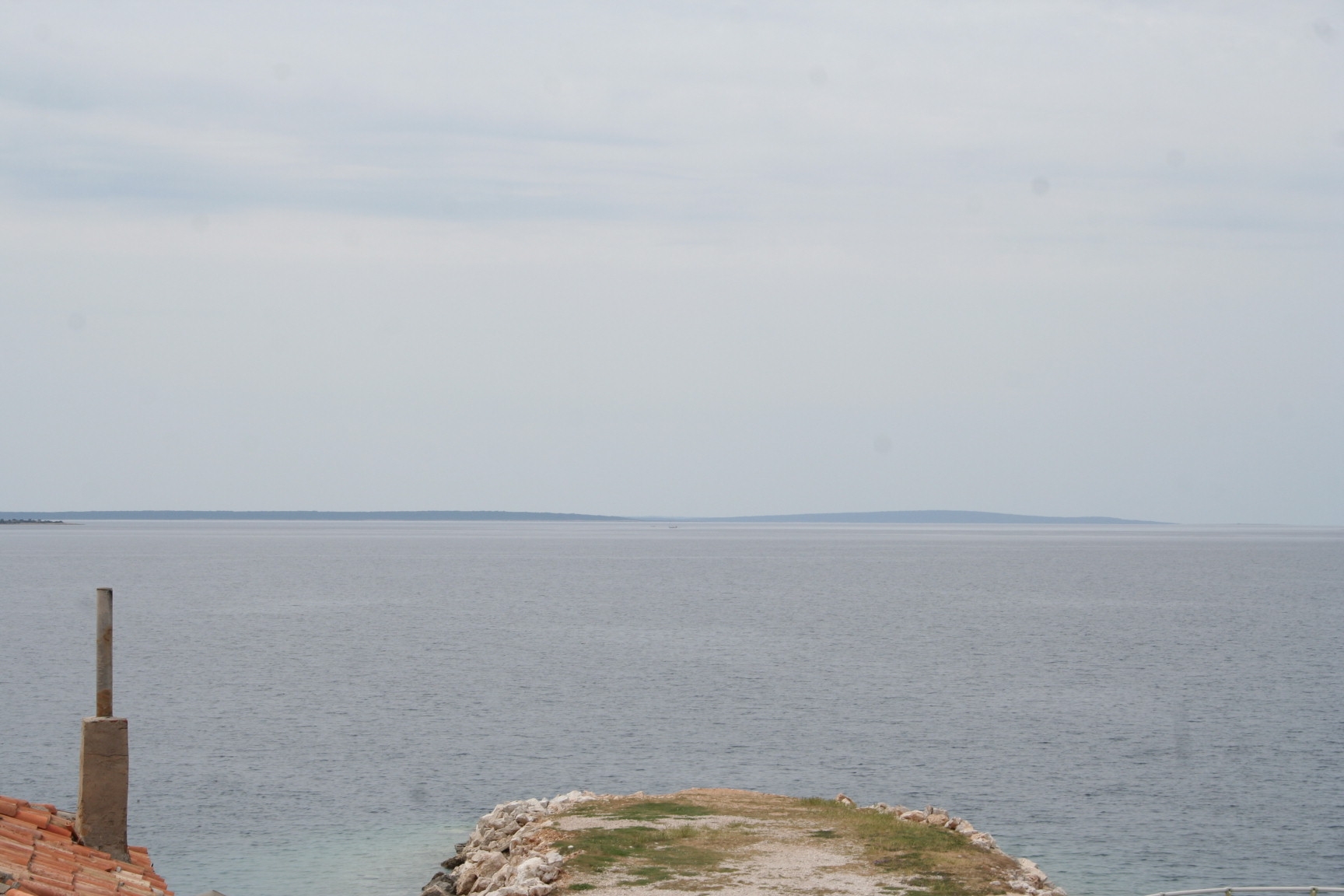 Two bedroom apartment near beach Mandre, Pag  A-a