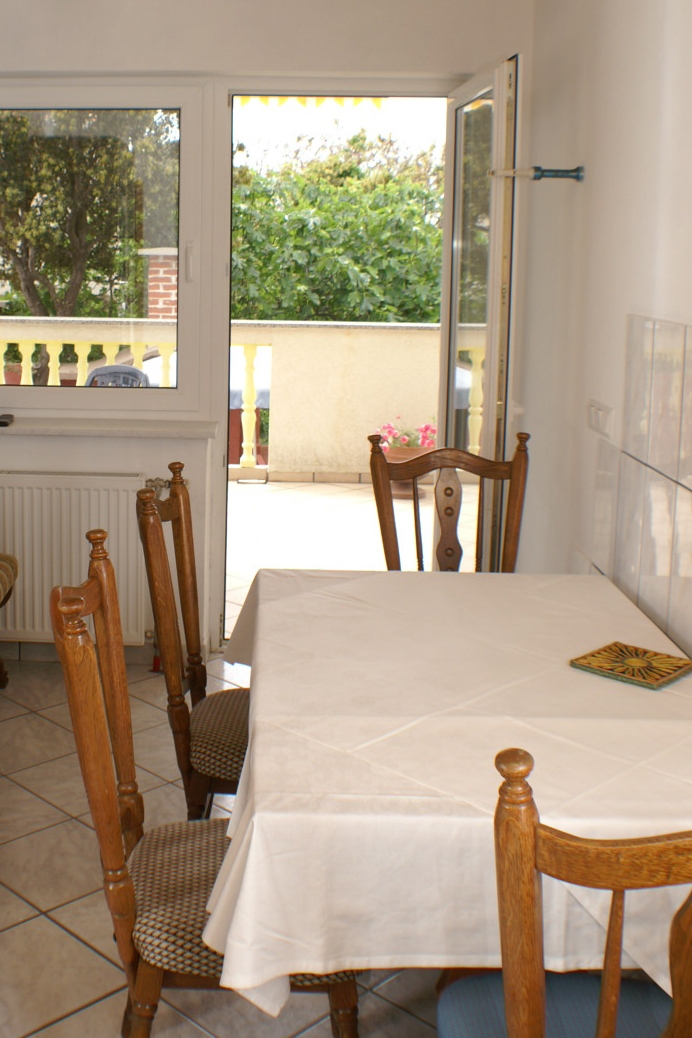 Two bedroom apartment with terrace Mandre, Pag (A-4098-c) Two bedroom apartment with terrace Mandre, Pag (A-4098-c)