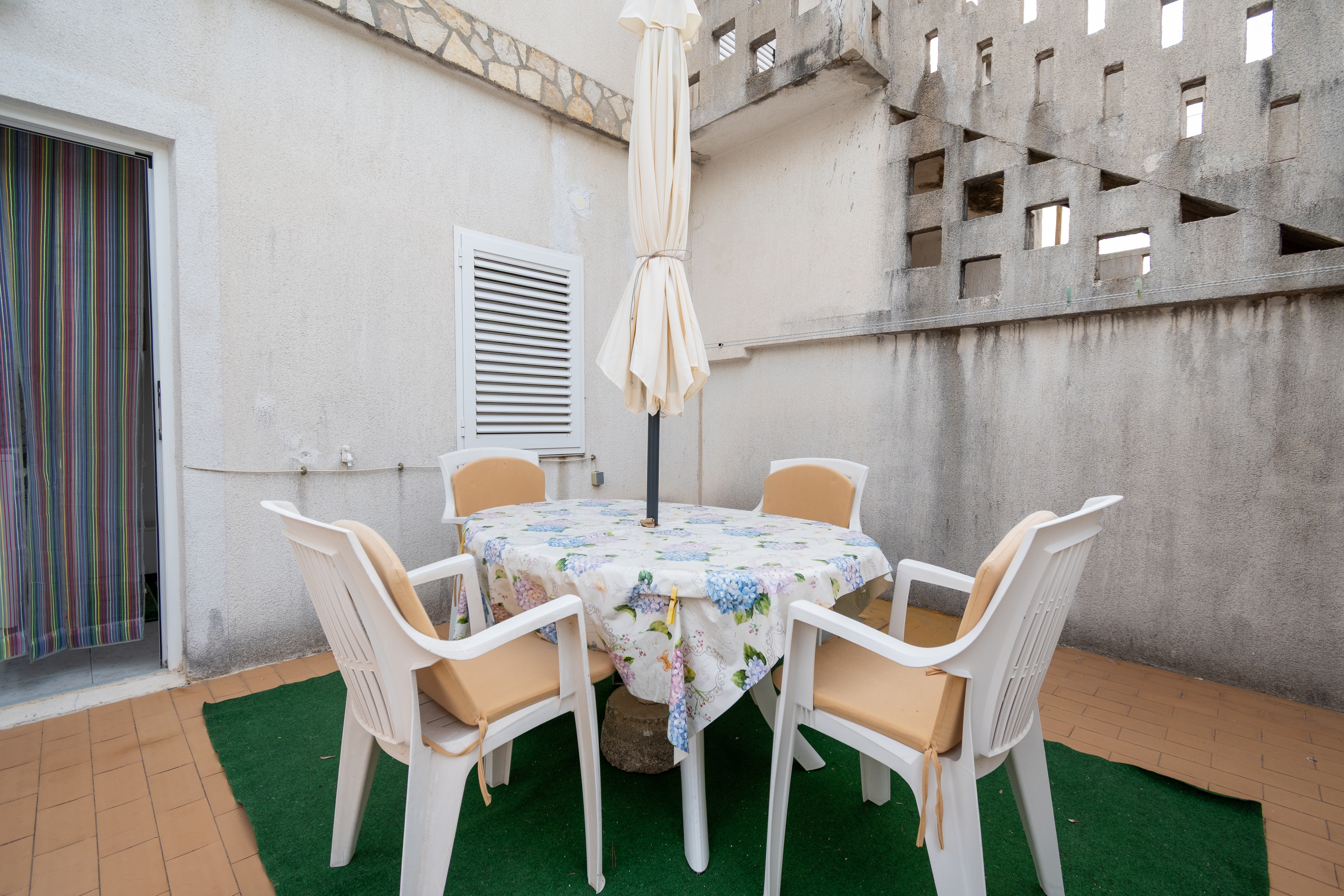 Studio flat near beach Stara Novalja, Pag (AS-4099-a)