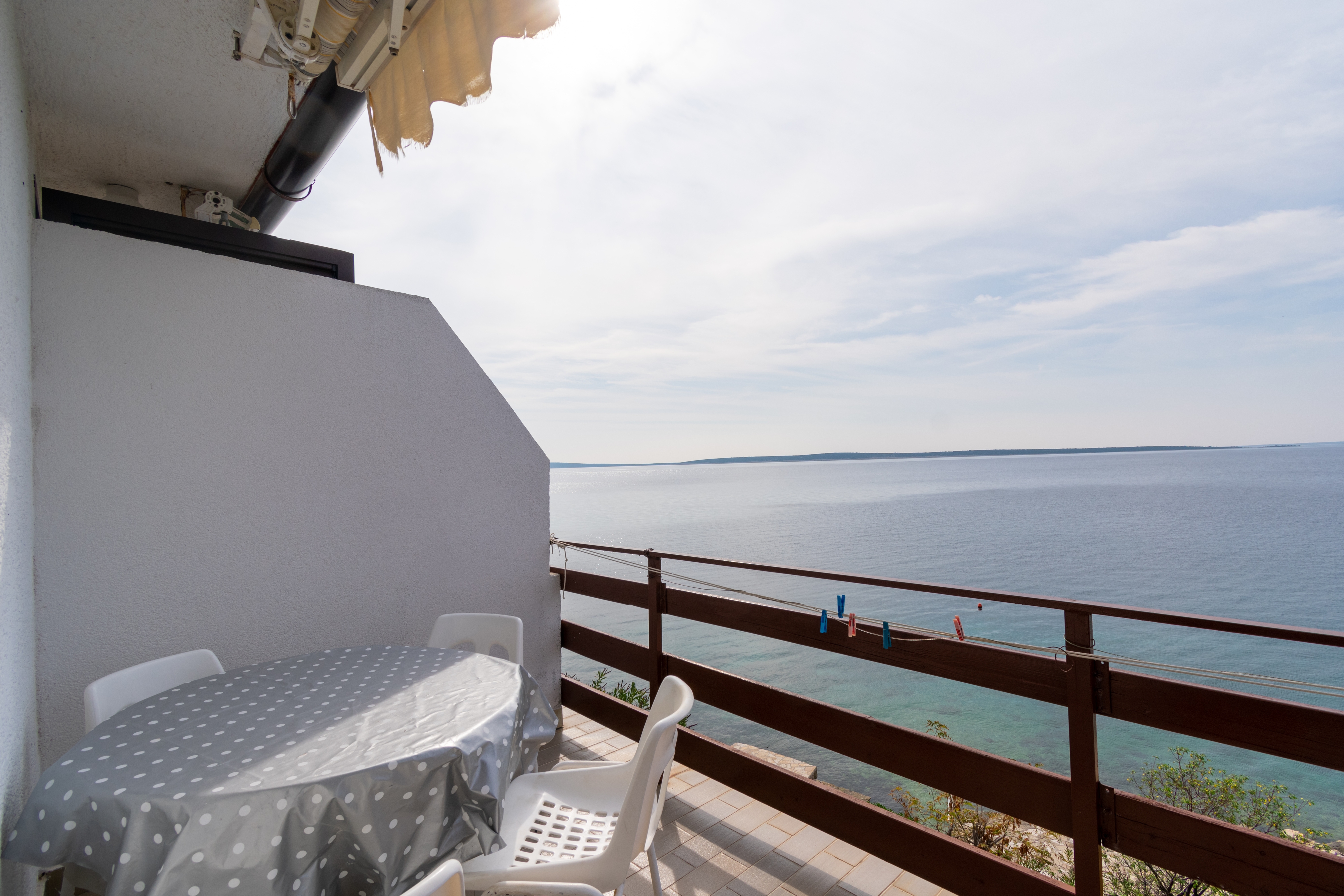 One bedroom apartment near beach Mandre, Pag  A-a