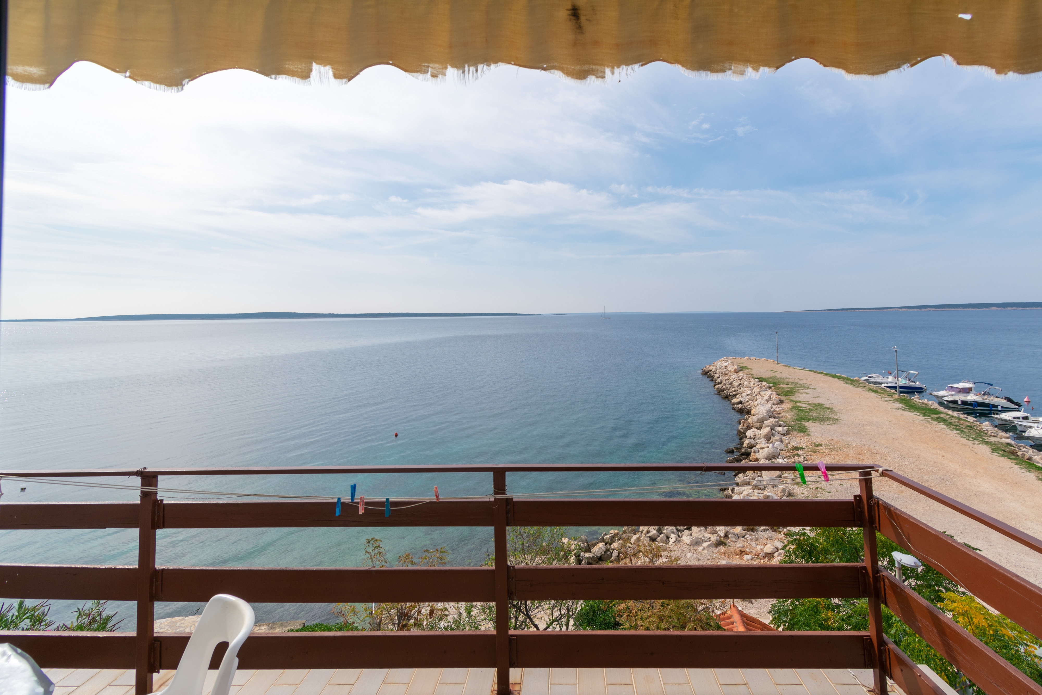 One bedroom apartment near beach Mandre, Pag  A-a