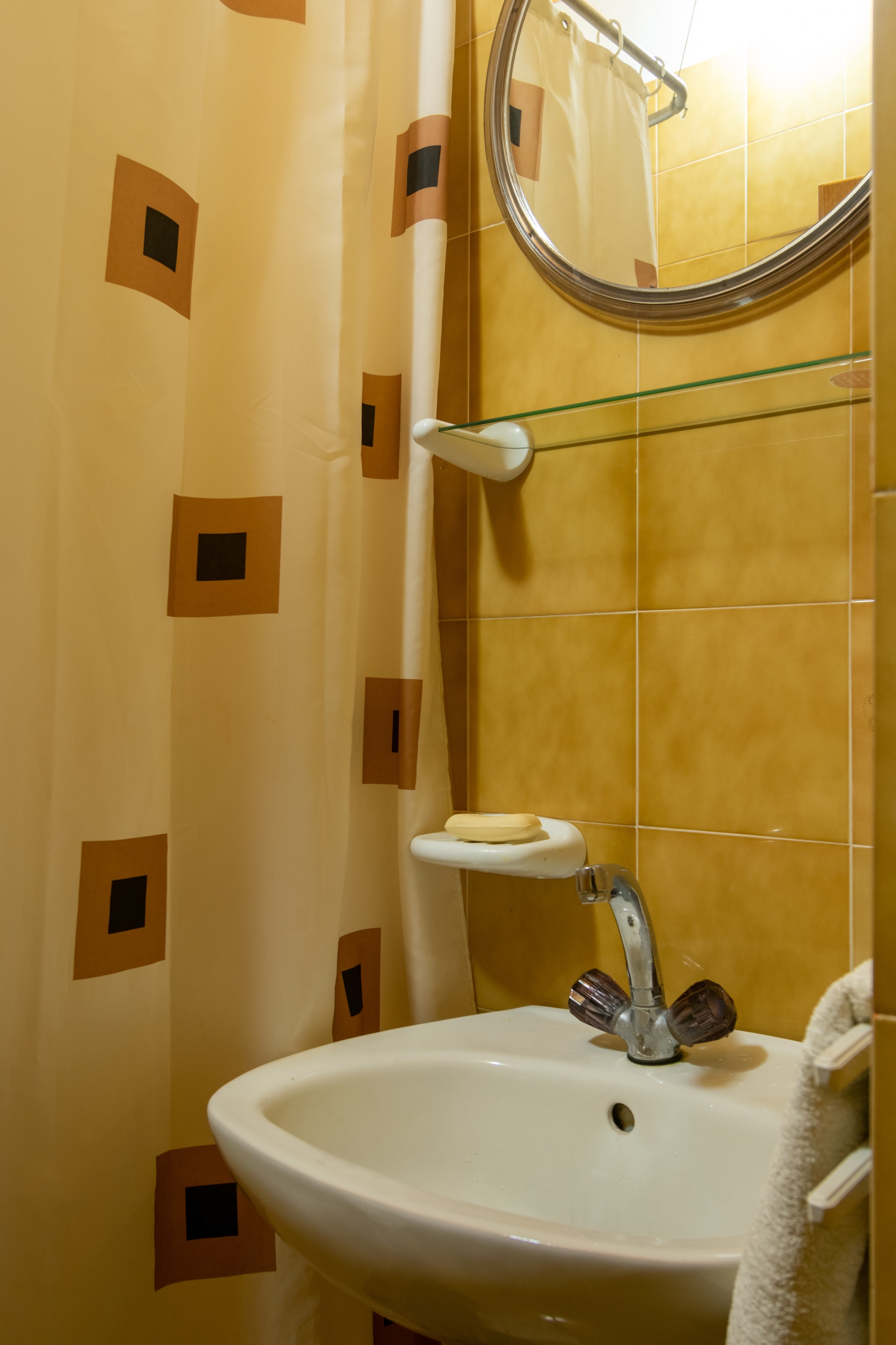 One bedroom apartment near beach Mandre, Pag  A-a