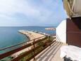 Mandre, Balcony in the studio-apartment, with a sea view, (pet friendly) and WiFi.