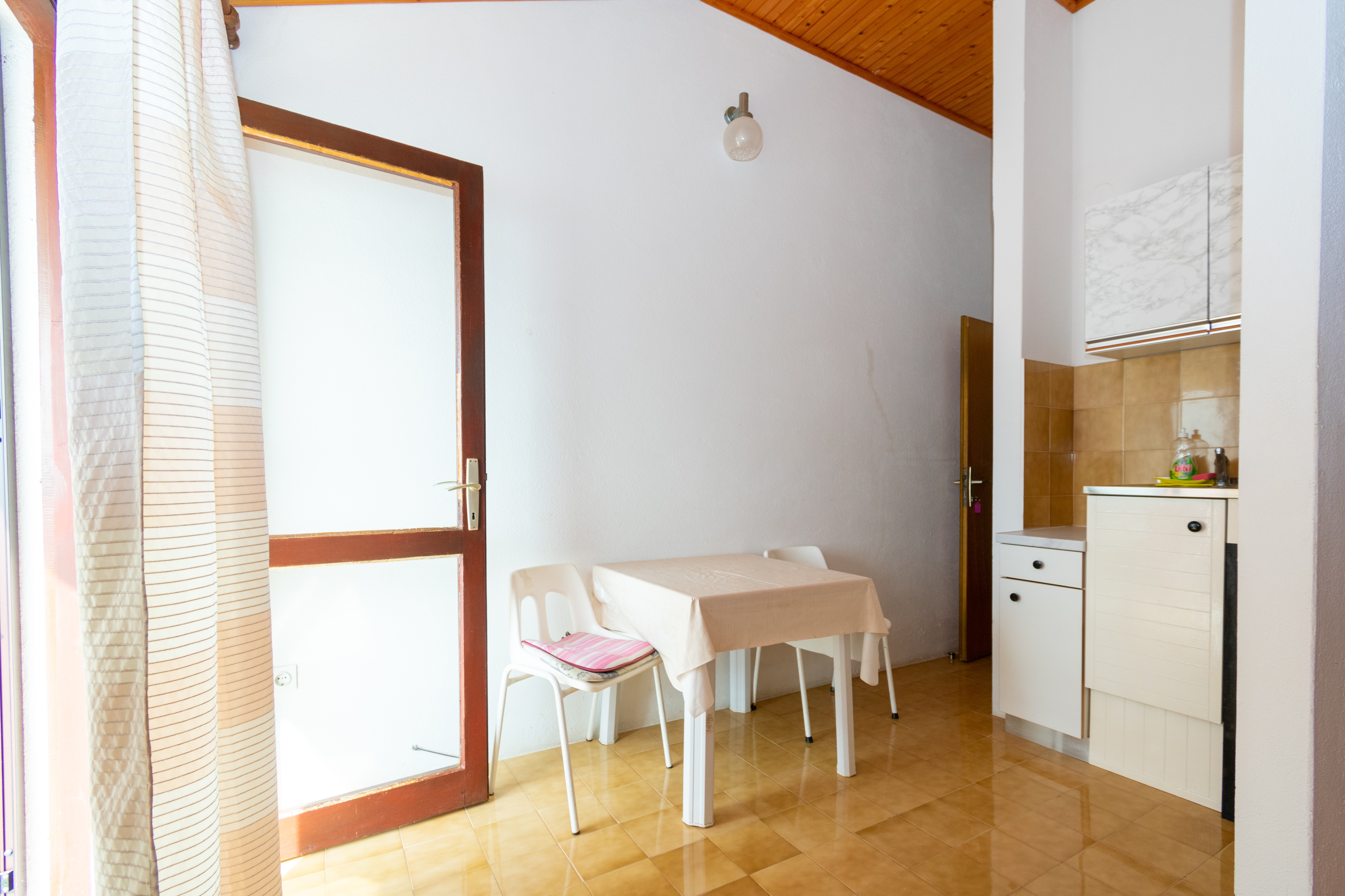 Studio flat near beach Mandre, Pag (AS-4101-c)
