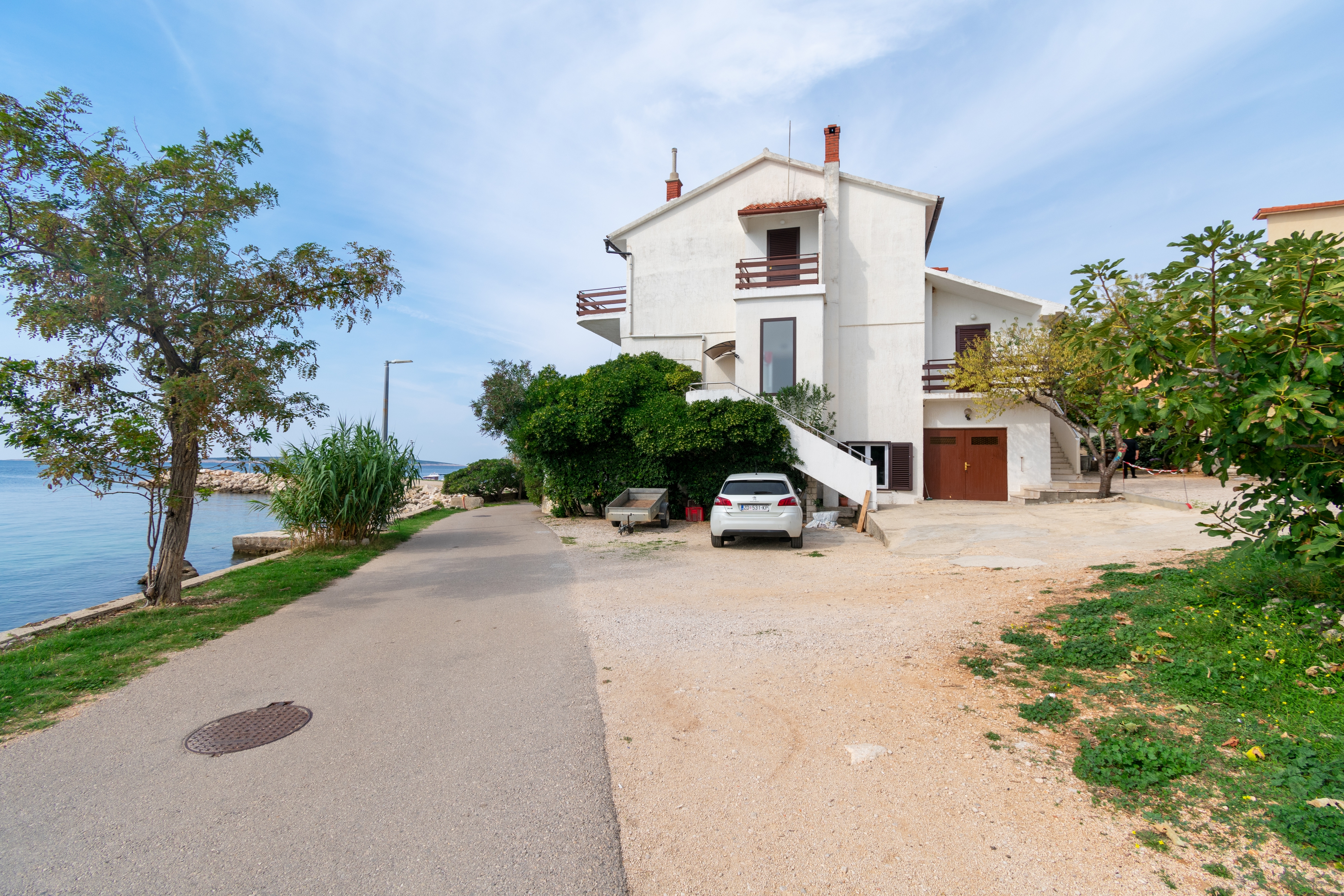 Studio flat near beach Mandre, Pag (AS-4101-a) Studio flat near beach Mandre, Pag (AS-4101-a)