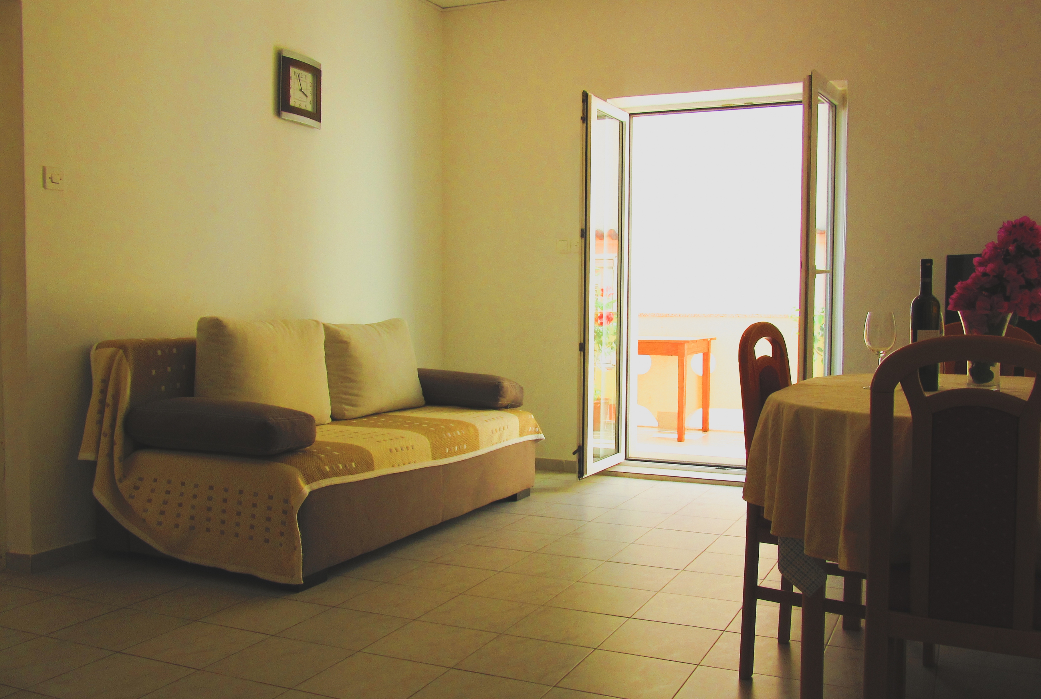 One bedroom apartment near beach Kustići, Pag  A-d