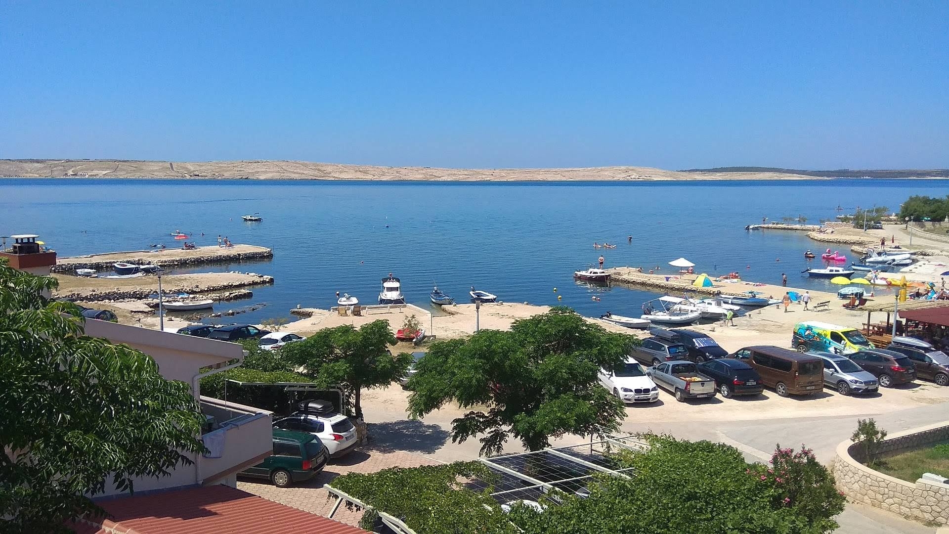 One bedroom apartment near beach Kustići, Pag  A-d