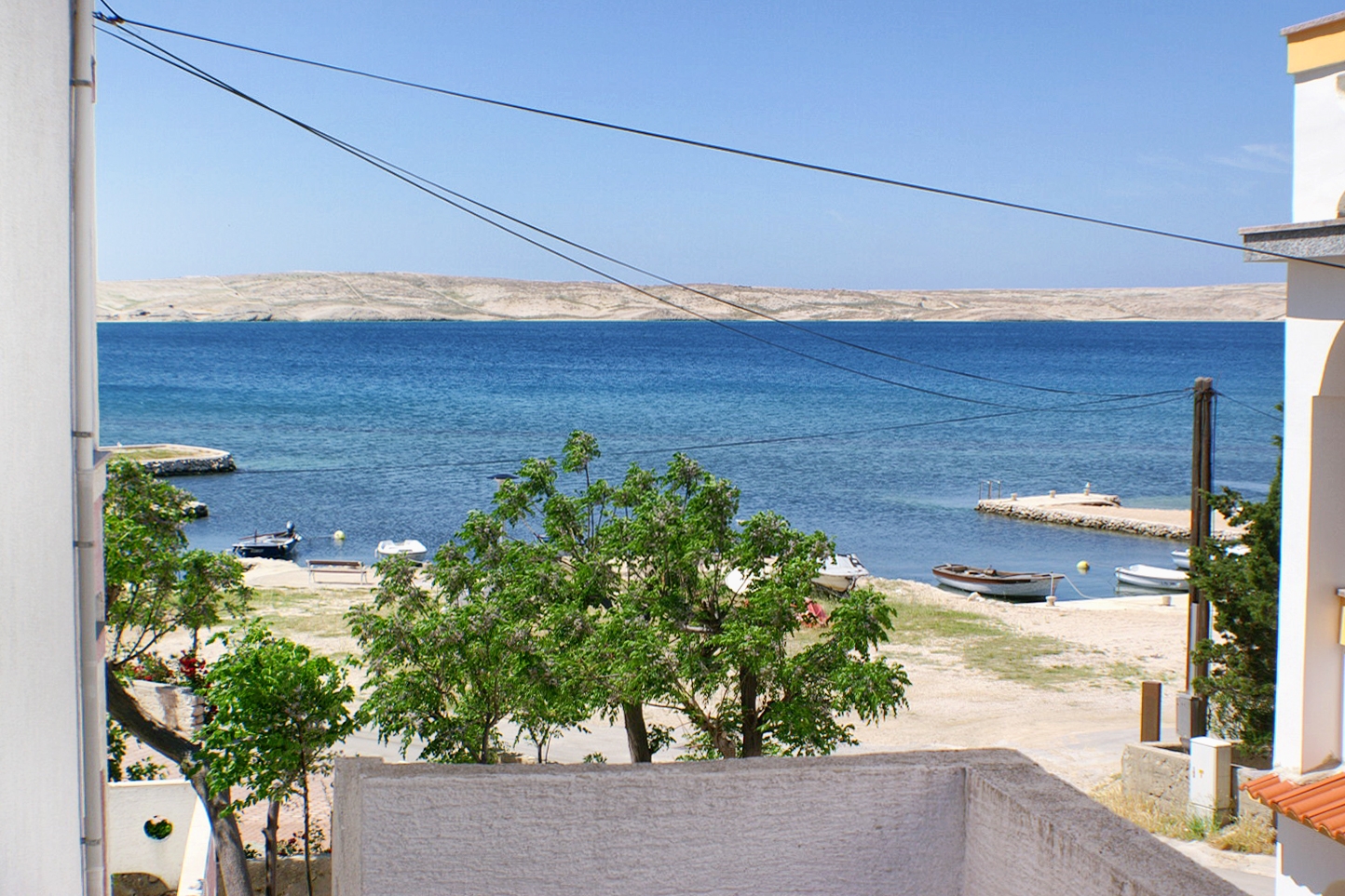 One bedroom apartment near beach Kustići, Pag  A-d