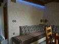 Obývací pokoj Stara Novalja, Obývací pokoj v ubytování typu apartment, s klimatizací, domácí mazlíčci povoleni a WiFi.