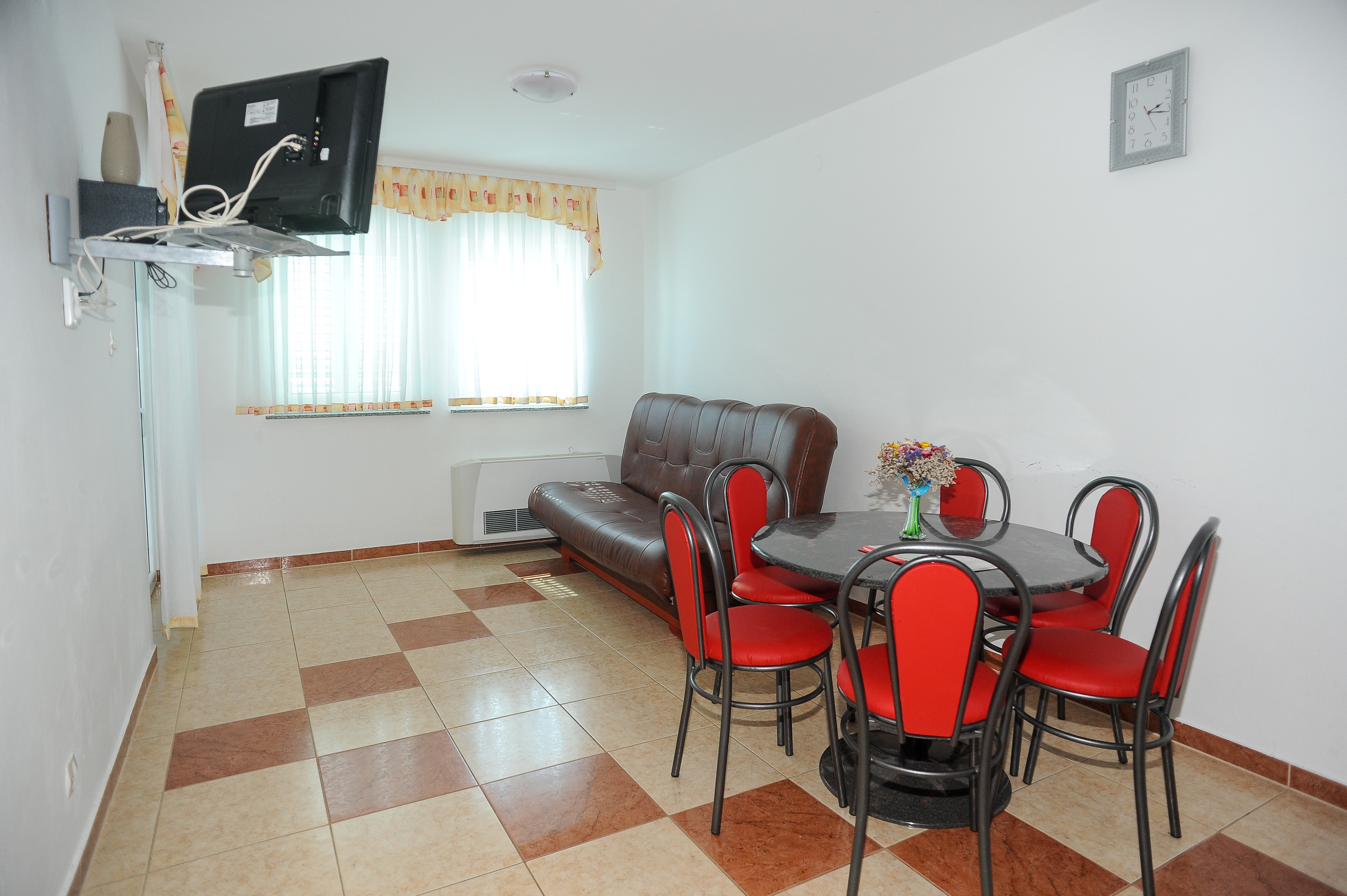 Two bedroom apartment with terrace and sea view Caska, Pag (A-4109-b)