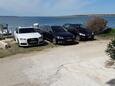 Parking lot Košljun, Pag, Parking lot 4111 - Apartments near sea with pebble beach.