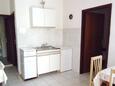 Kuchyně Pag, Kuchyně v ubytování typu apartment, domácí mazlíčci povoleni a WiFi.