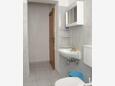 Novalja, Bathroom in the apartment, WiFi.