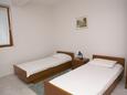 Спальня 2 Novalja, Спальня 2 в размещении типа apartment, доступный кондиционер и WiFi.