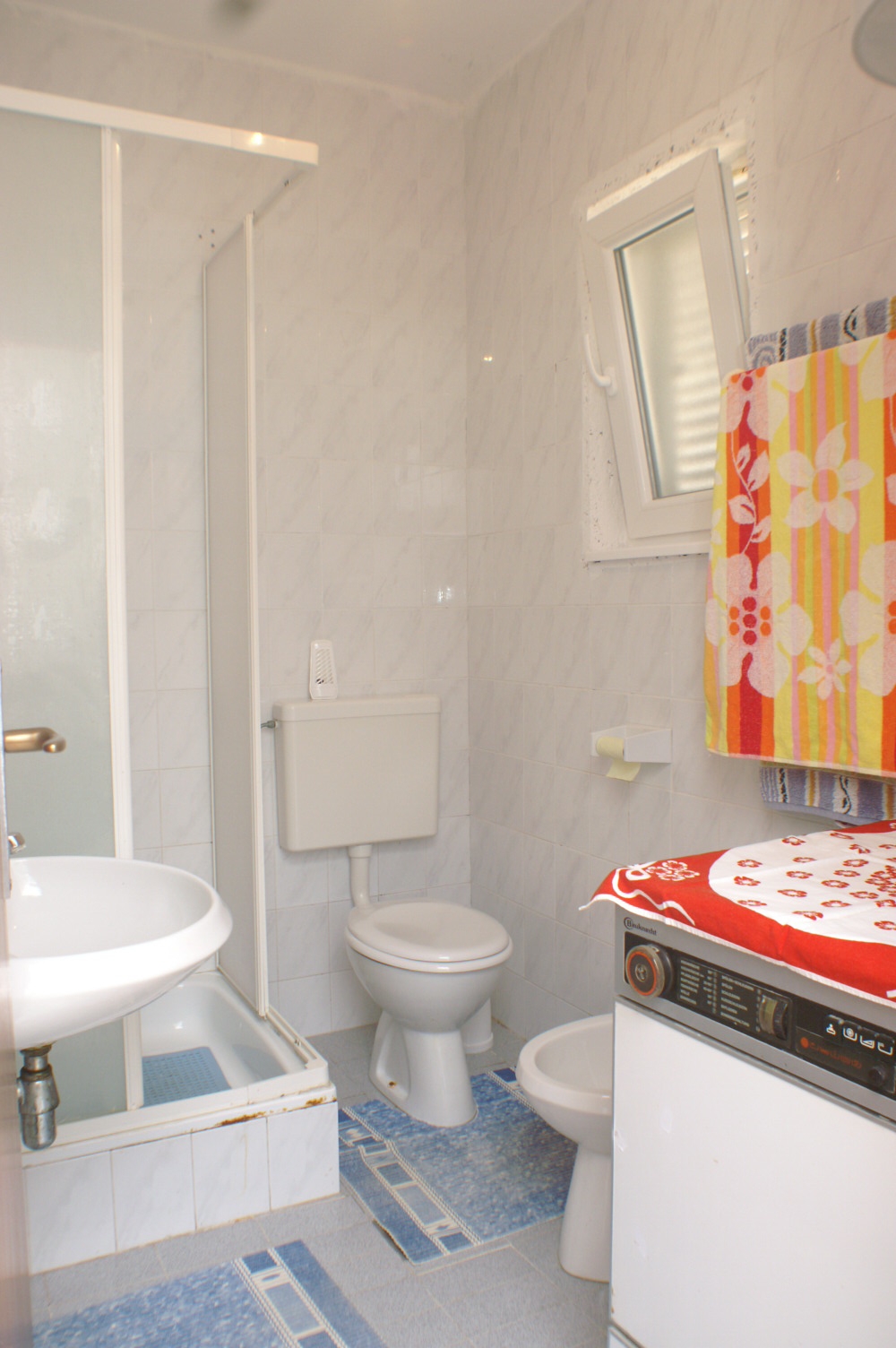 Two bedroom apartment near beach Zubovići, Pag  A-b