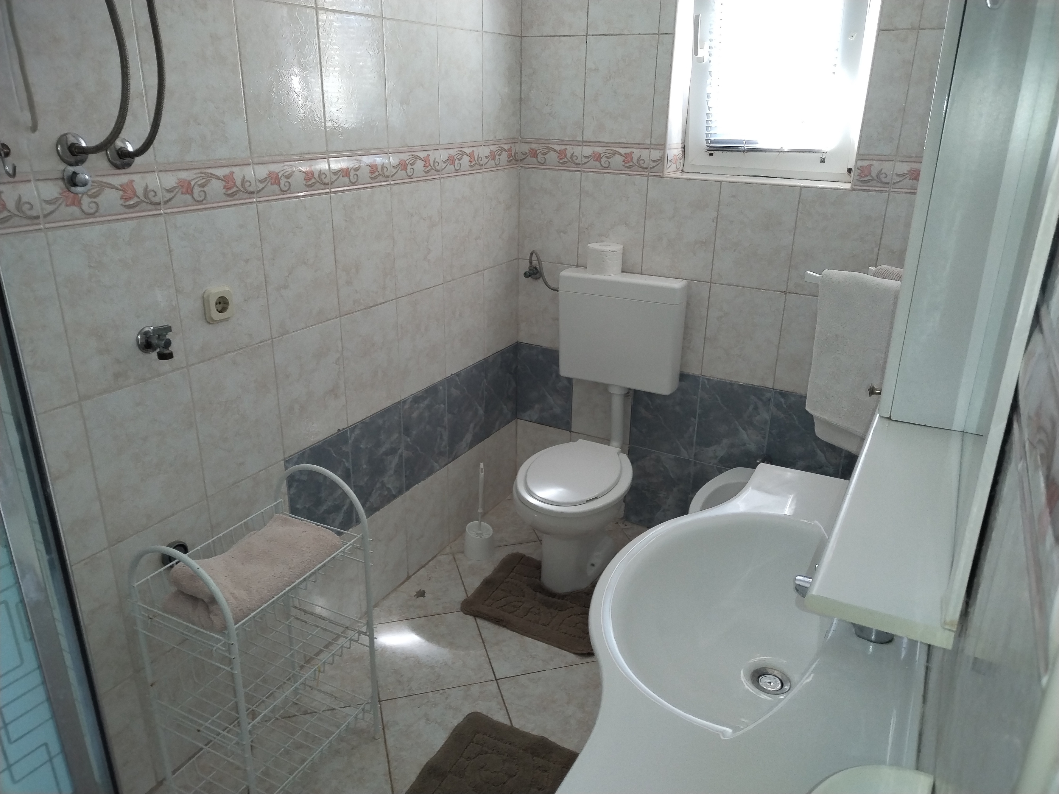 One bedroom apartment near beach Zubovići, Pag  A-c