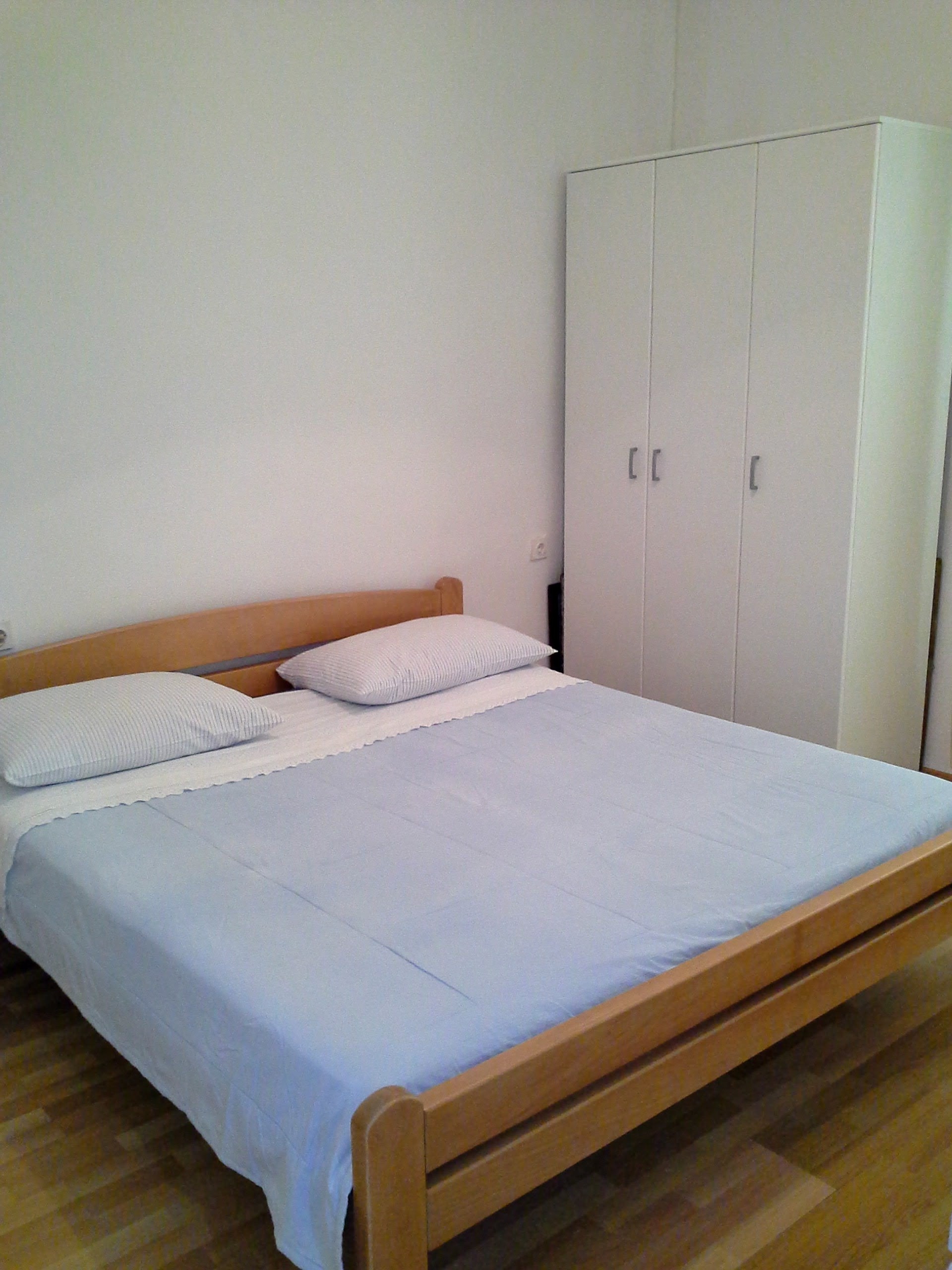 Two bedroom apartment near beach Zubovići, Pag  A-d