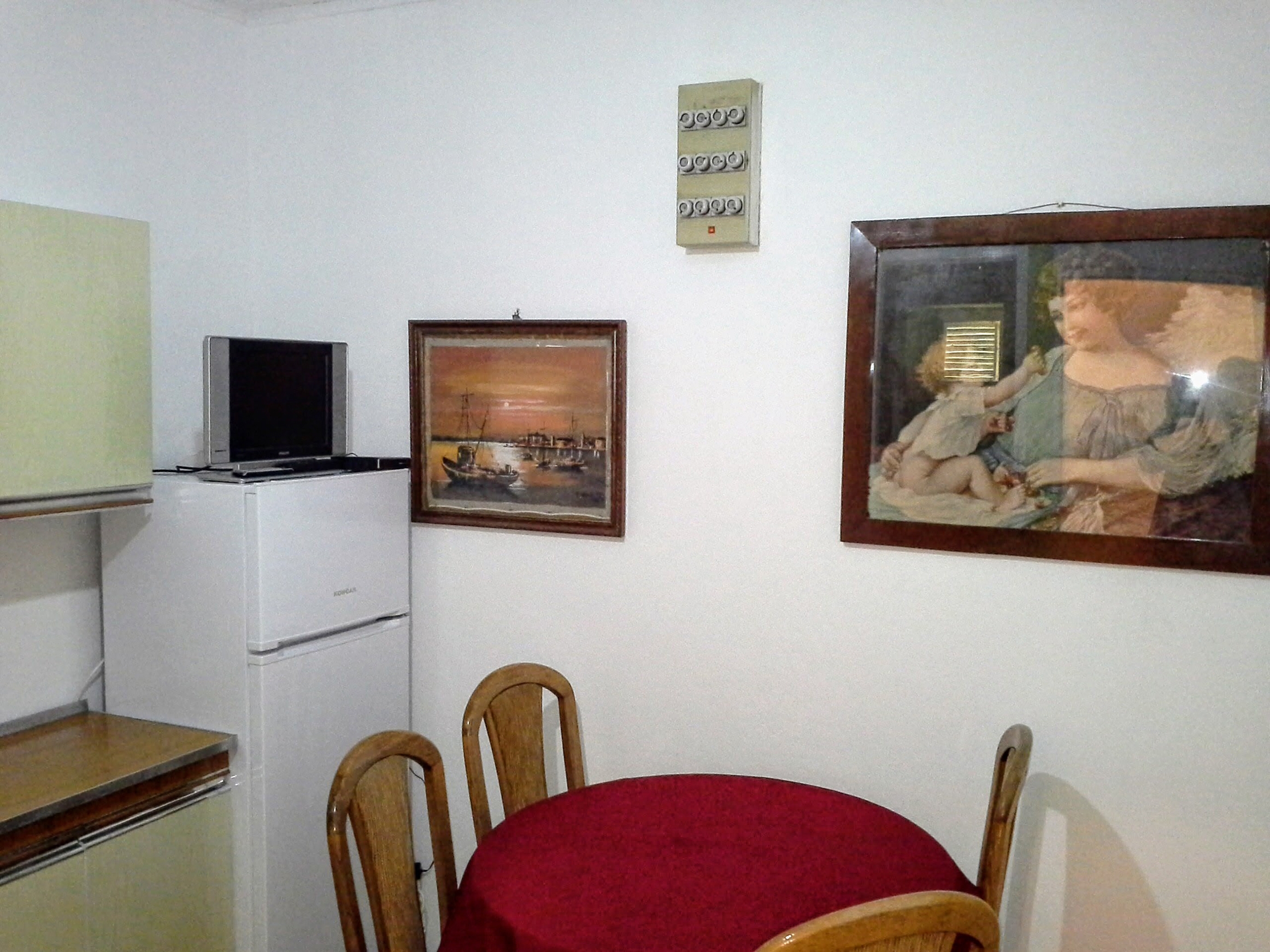 Two bedroom apartment near beach Zubovići, Pag  A-d