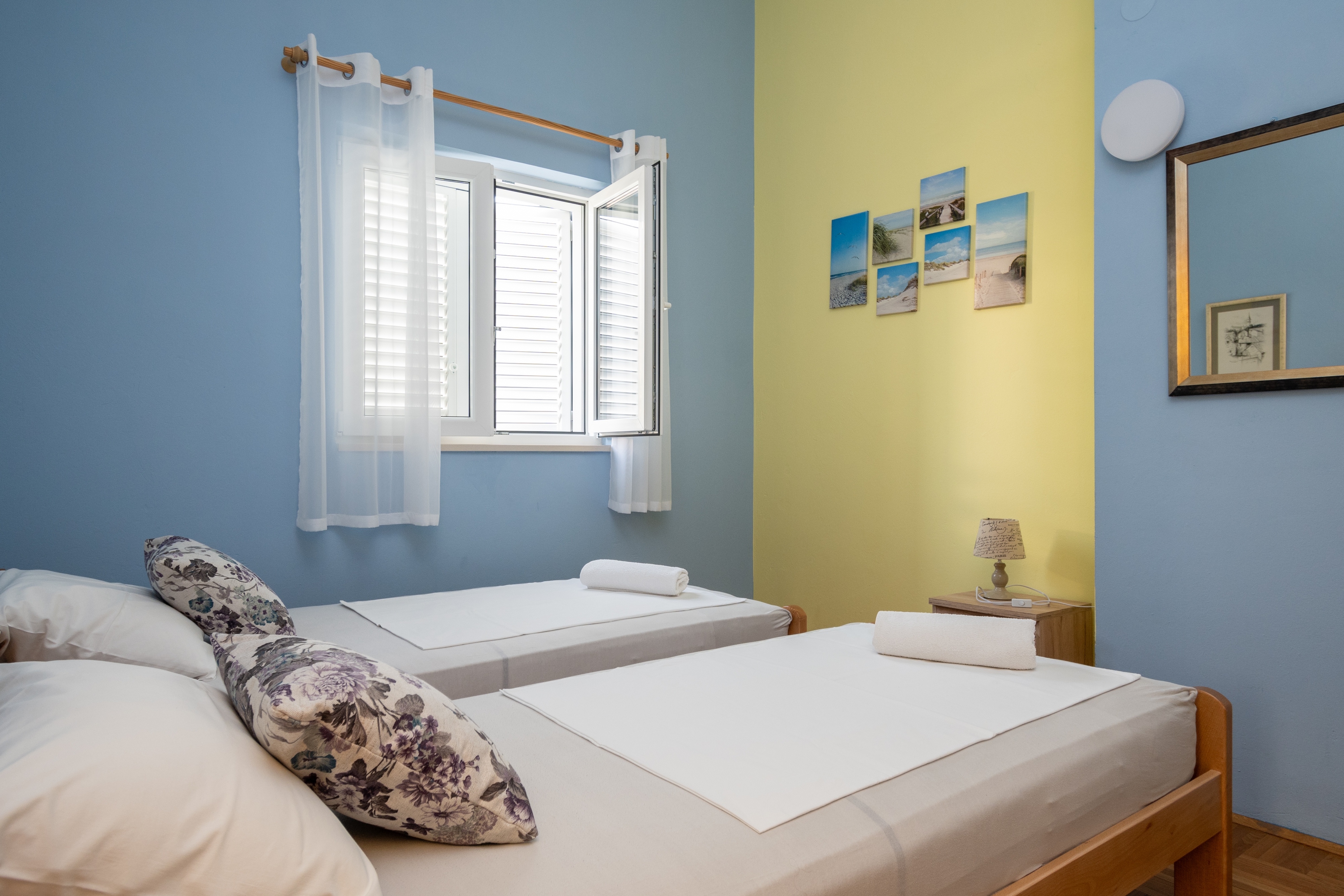 Two bedroom apartment with terrace Novalja, Pag  A-a