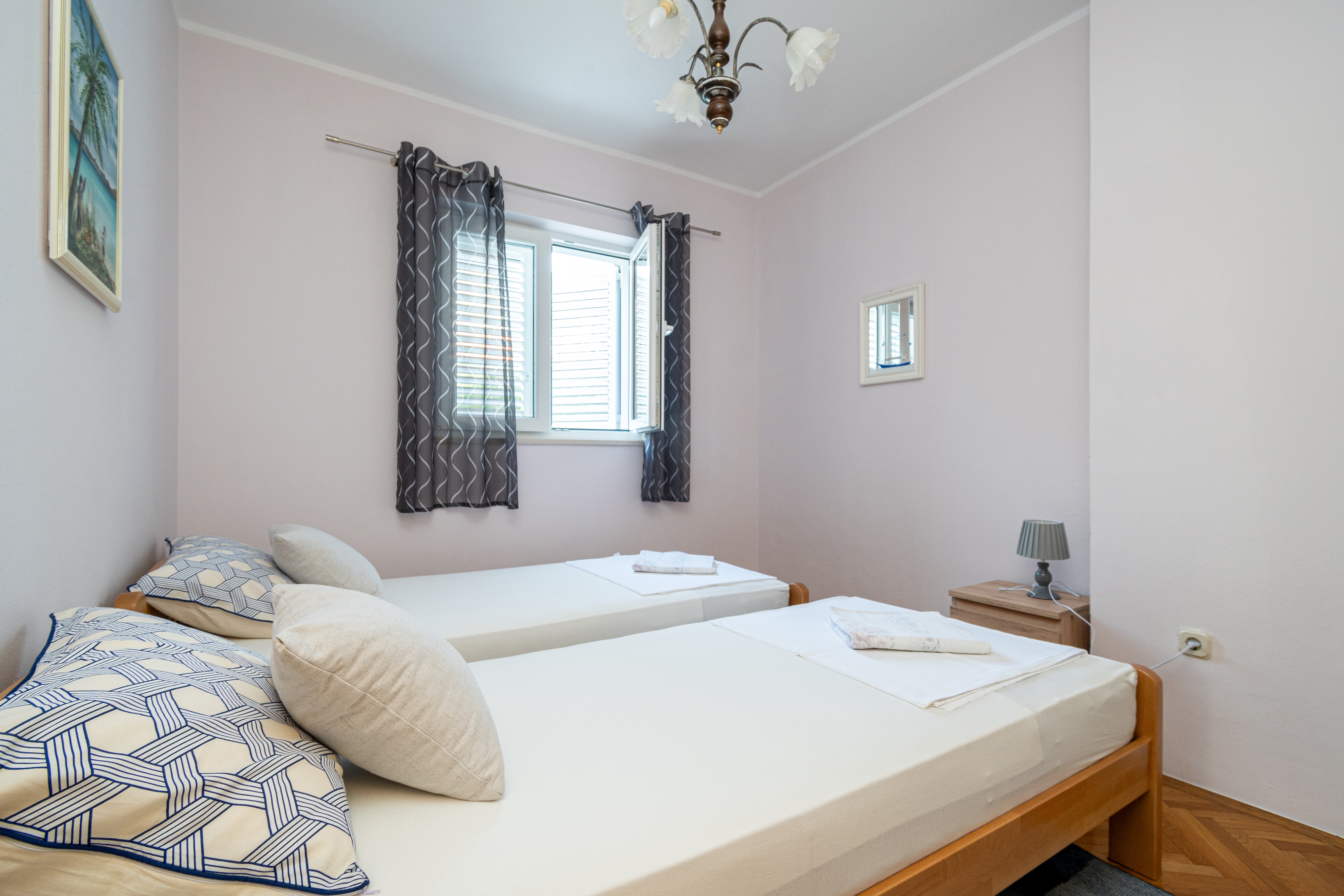 Two bedroom apartment with terrace Novalja, Pag  A-b