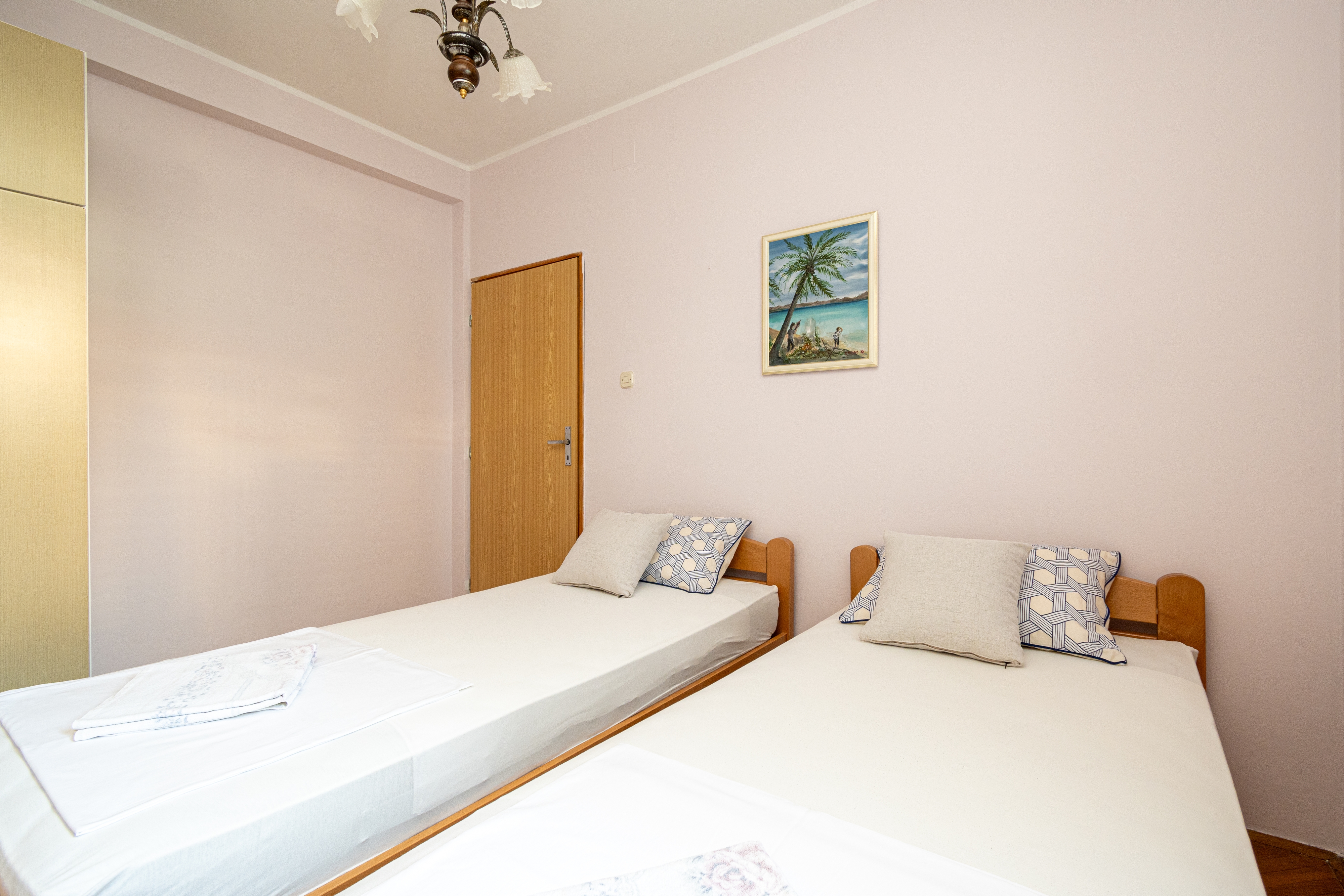 Two bedroom apartment with terrace Novalja, Pag  A-b