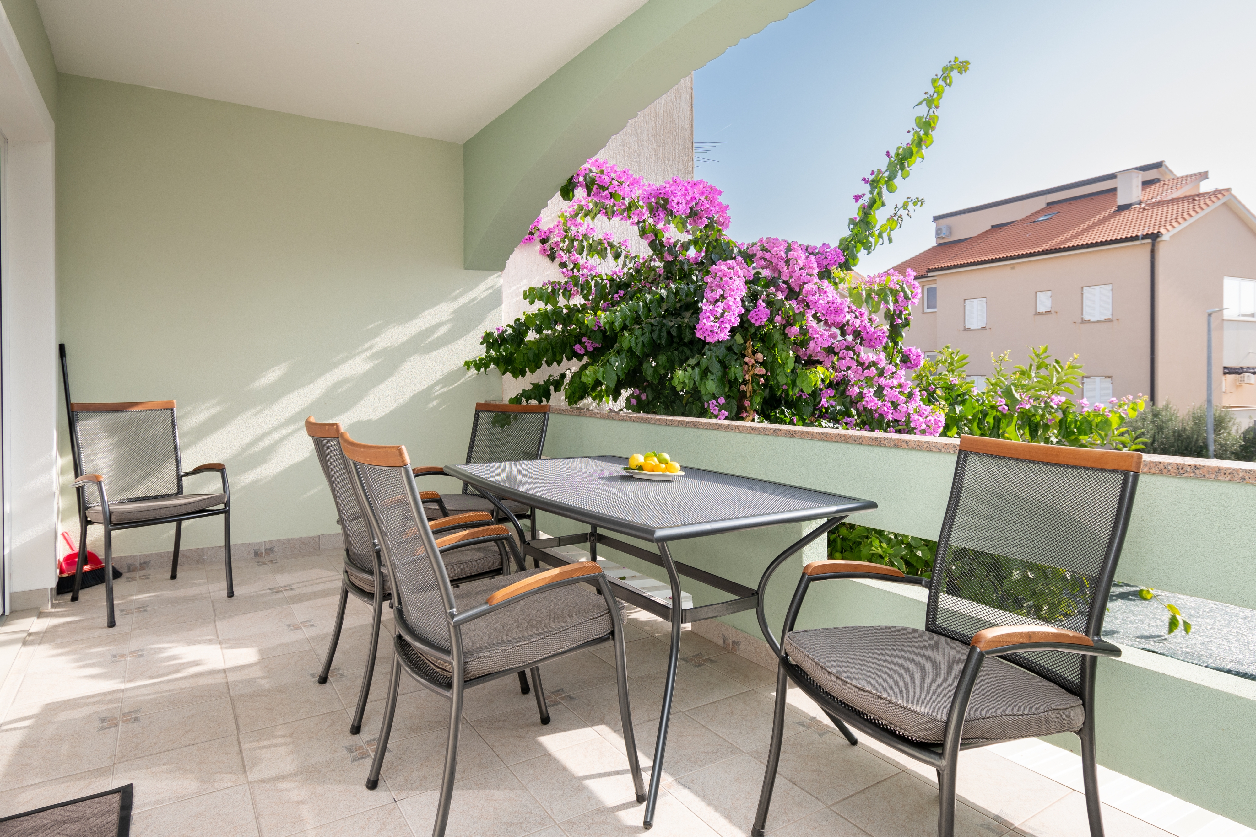 Two bedroom apartment with terrace Novalja, Pag (A-4128-b)