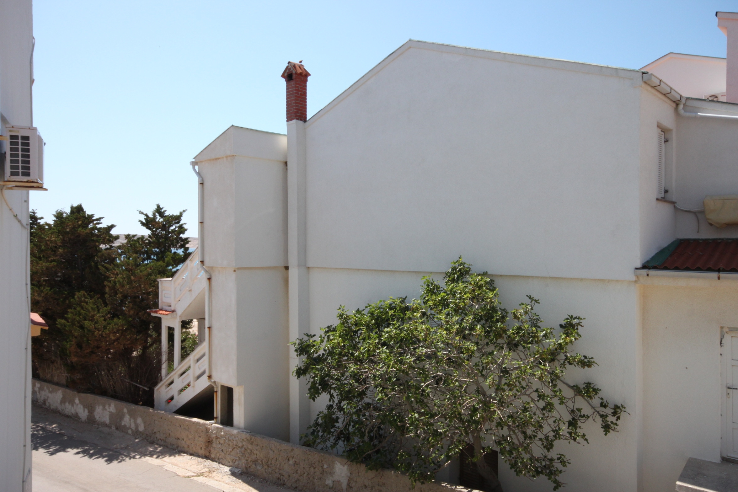 Two bedroom apartment near beach Kustići, Pag  A-d