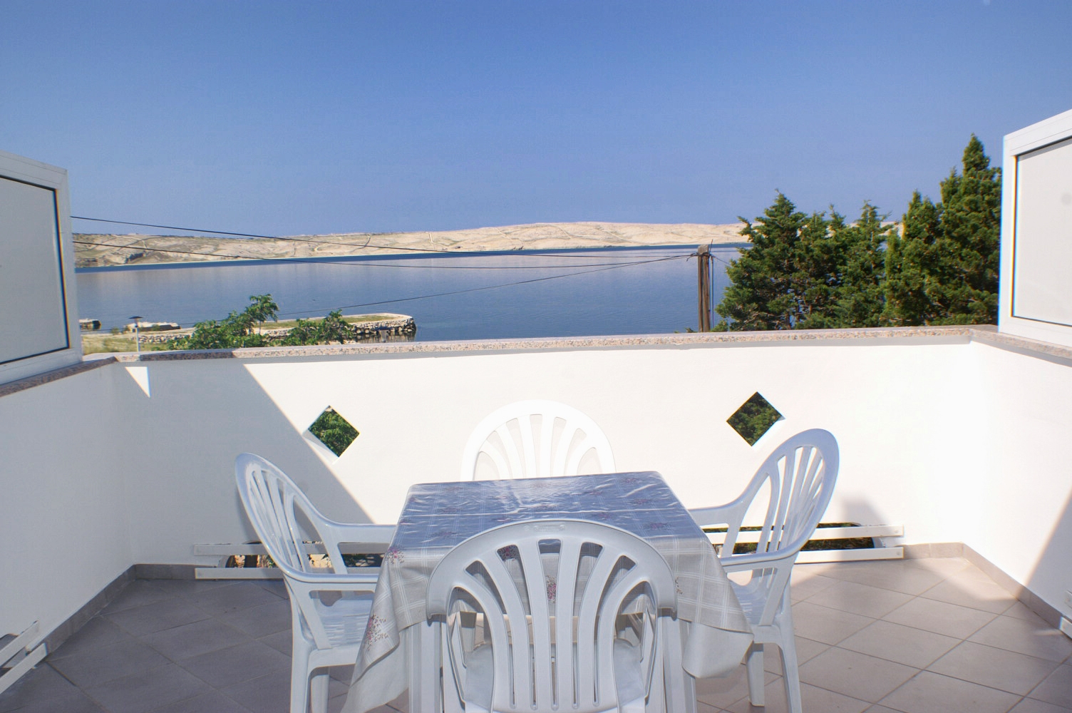 Studio flat near beach Kustići, Pag (AS-4129-b) Studio flat near beach Kustići, Pag (AS-4129-b)