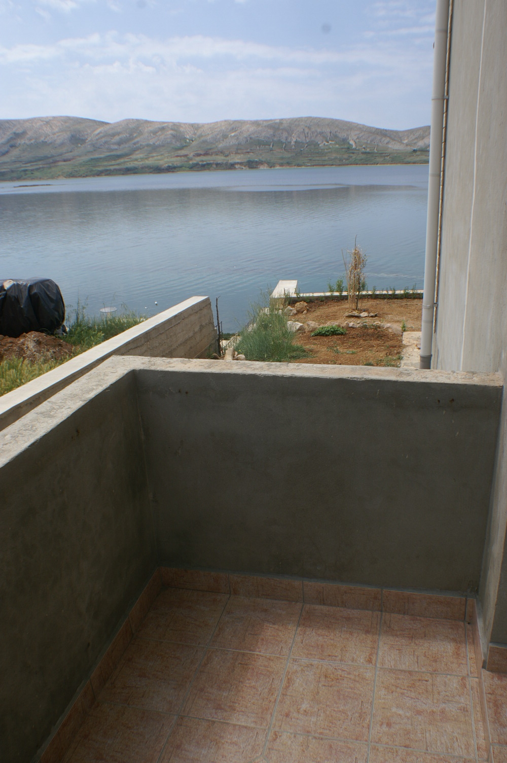 Two bedroom apartment with terrace and sea view Zubovići, Pag  A-a