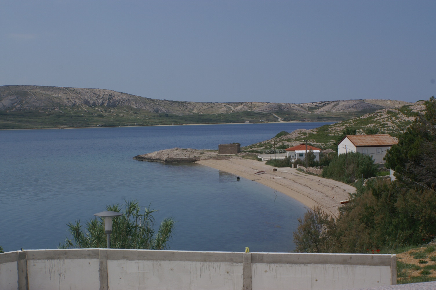 One bedroom apartment with terrace and sea view Zubovići, Pag  A-b