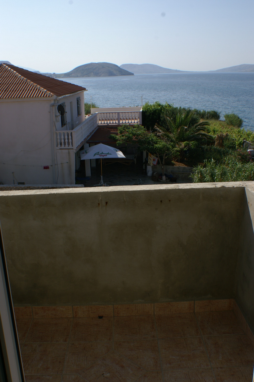 Two bedroom apartment with terrace and sea view Zubovići, Pag  A-e