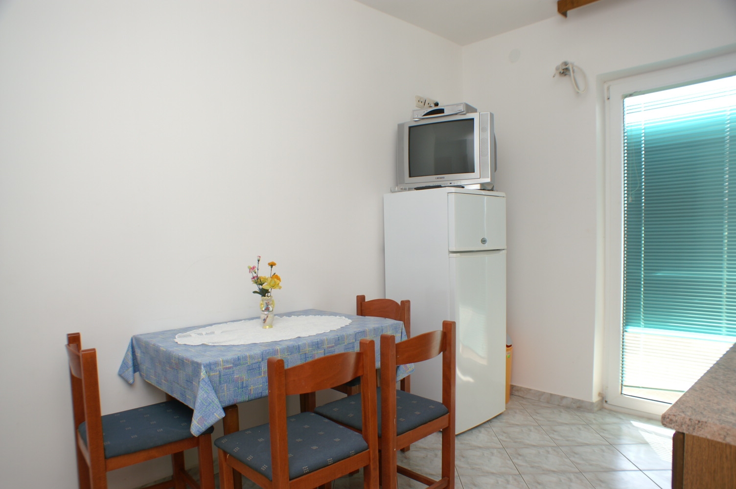 Two bedroom apartment with terrace and sea view Zubovići, Pag (A-4130-e)