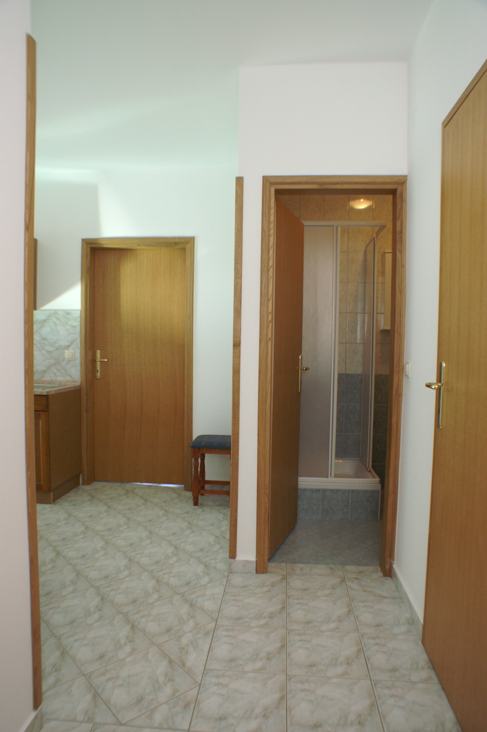 Two bedroom apartment with terrace and sea view Zubovići, Pag  A-e