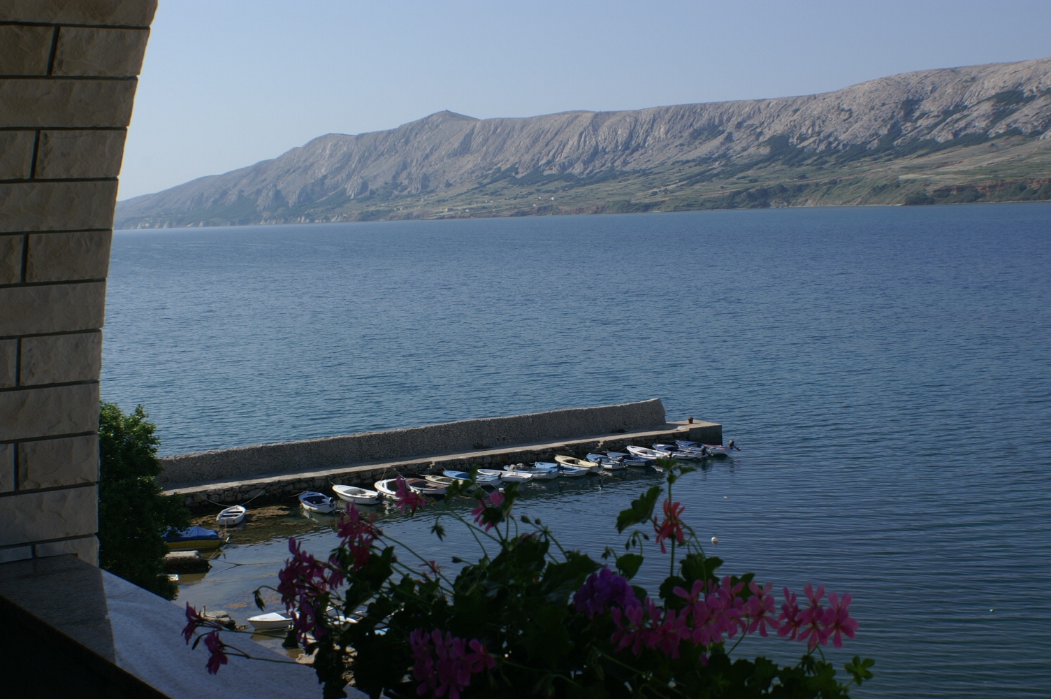 One bedroom apartment with terrace and sea view Zubovići, Pag  A-f