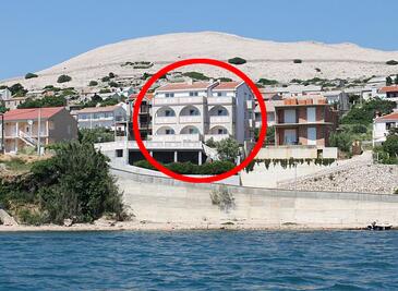 Zubovići, Pag, Hébergement 4130 - Appartement à proximité de la mer avec une plage de sables.