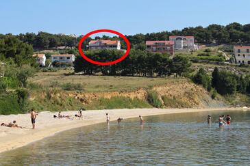 Vlašići, Pag, Szálláshely 4131 - Apartmanok a tenger közelében homokos stranddal.