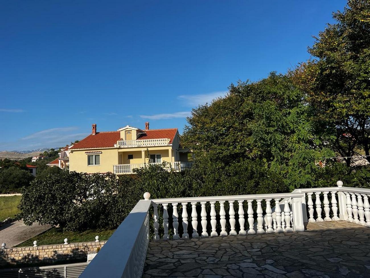 One bedroom apartment with terrace Vlašići, Pag  A-b