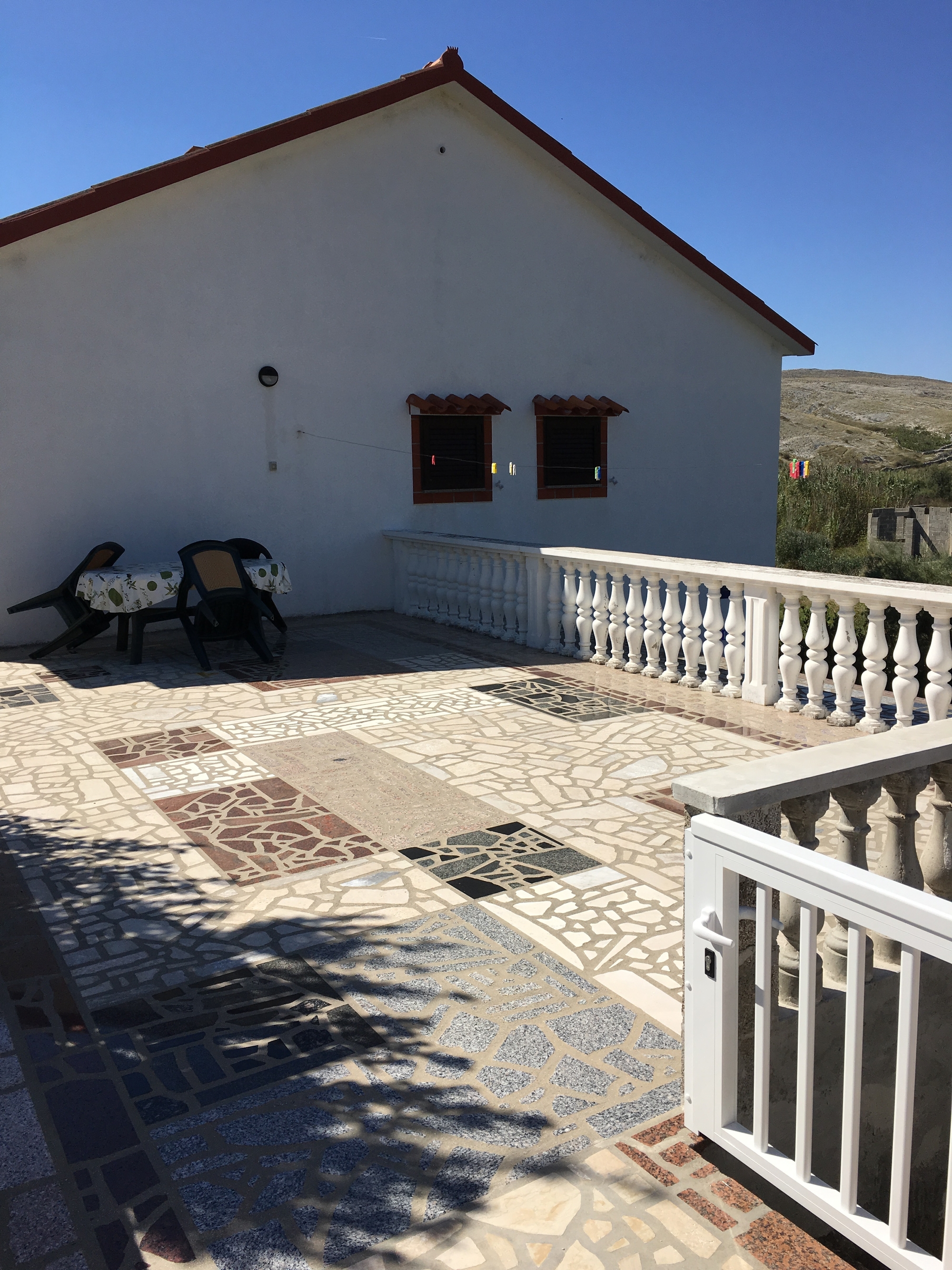 Three bedroom apartment with terrace Vlašići, Pag  A-a